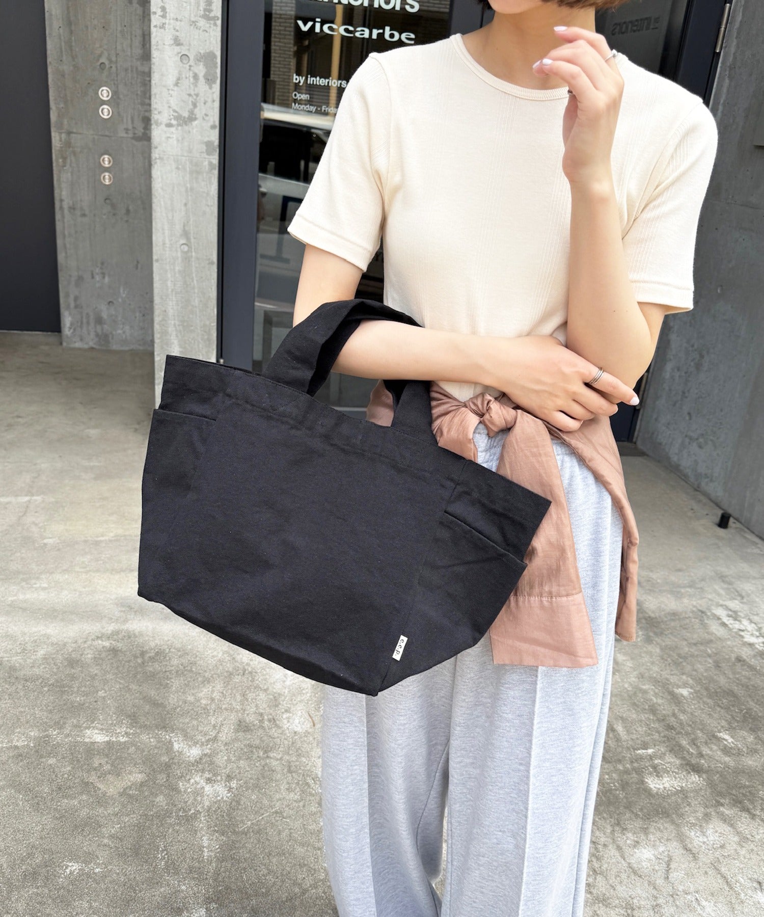 エーバイマガジンデモード A by MAGASIN DE MODE e.e.p.キュービックトート SNBD （ブラック） ブラック