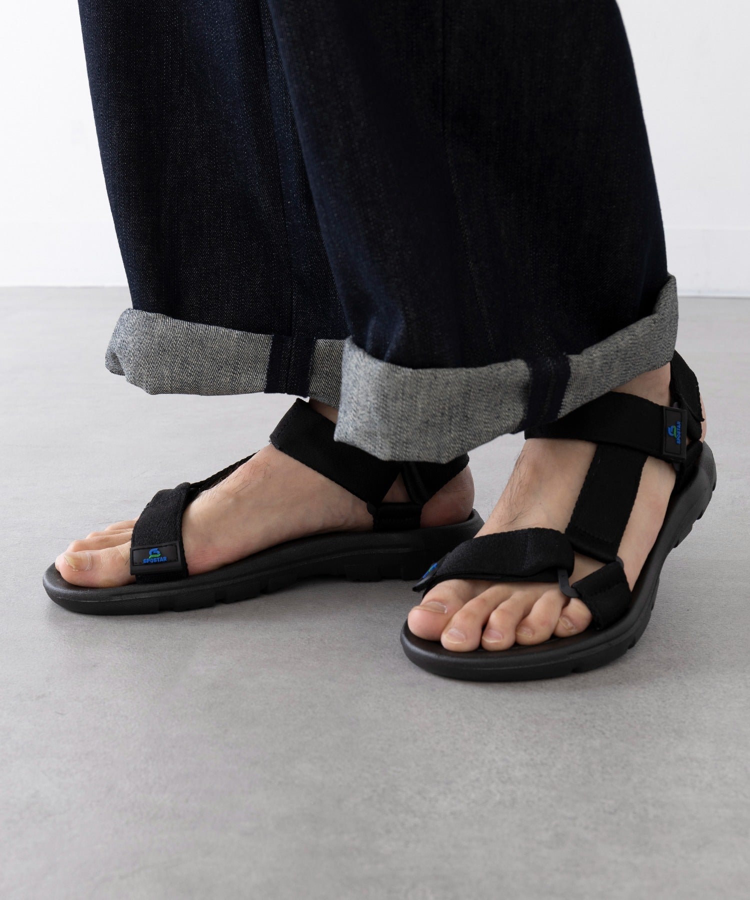マガジンデモードハウス MAGASIN DE MODE HAUS メンズストラップサンダル KNF127 （ブラック） ブラック