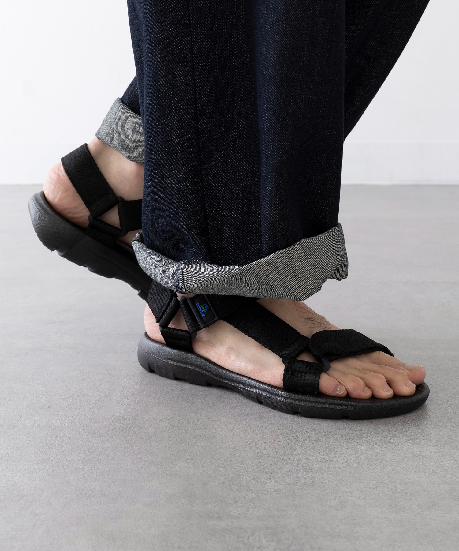 マガジンデモードハウス MAGASIN DE MODE HAUS メンズストラップサンダル KNF127 （ブラック） ブラック