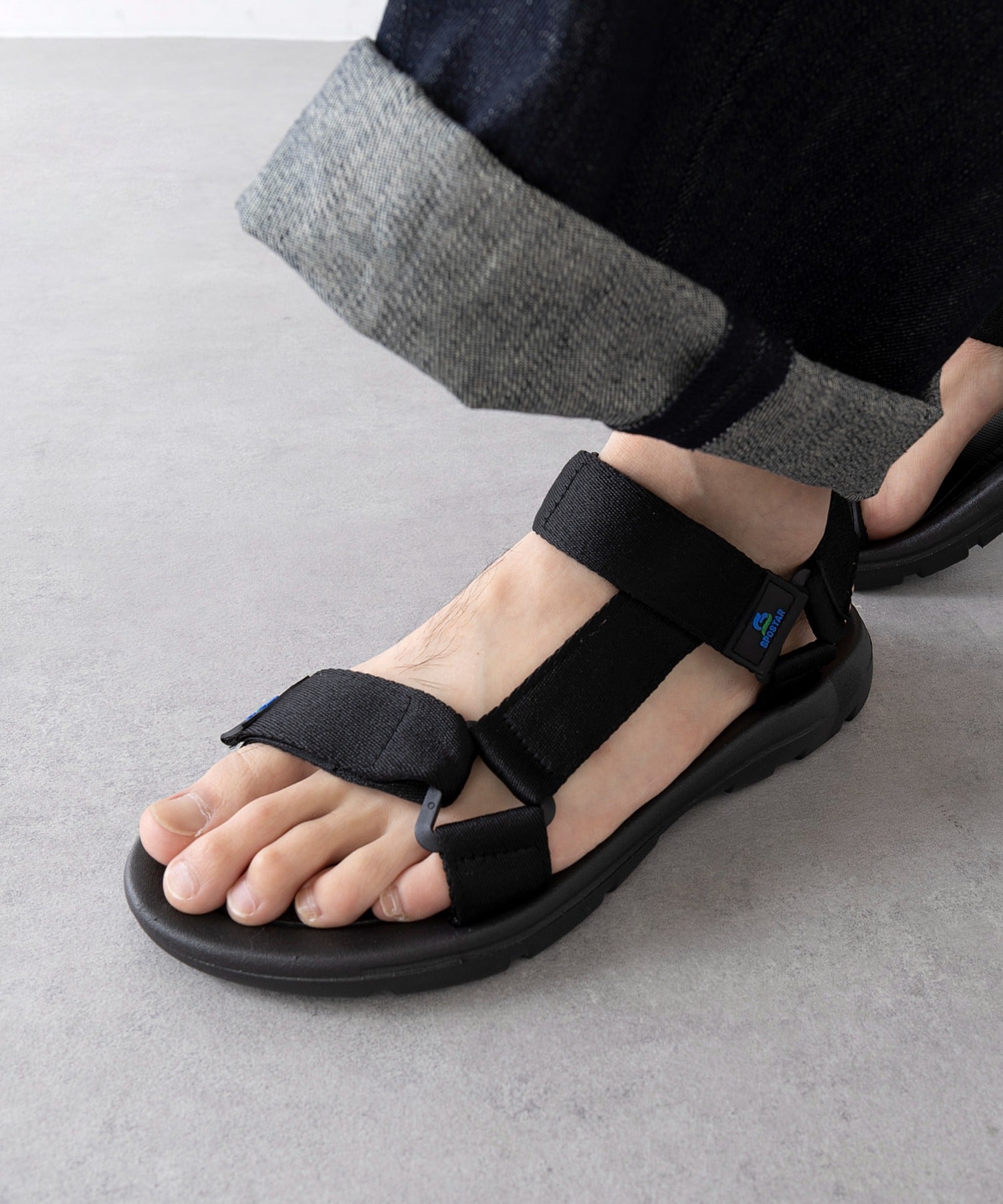 マガジンデモードハウス MAGASIN DE MODE HAUS メンズストラップサンダル KNF127 （ブラック） ブラック