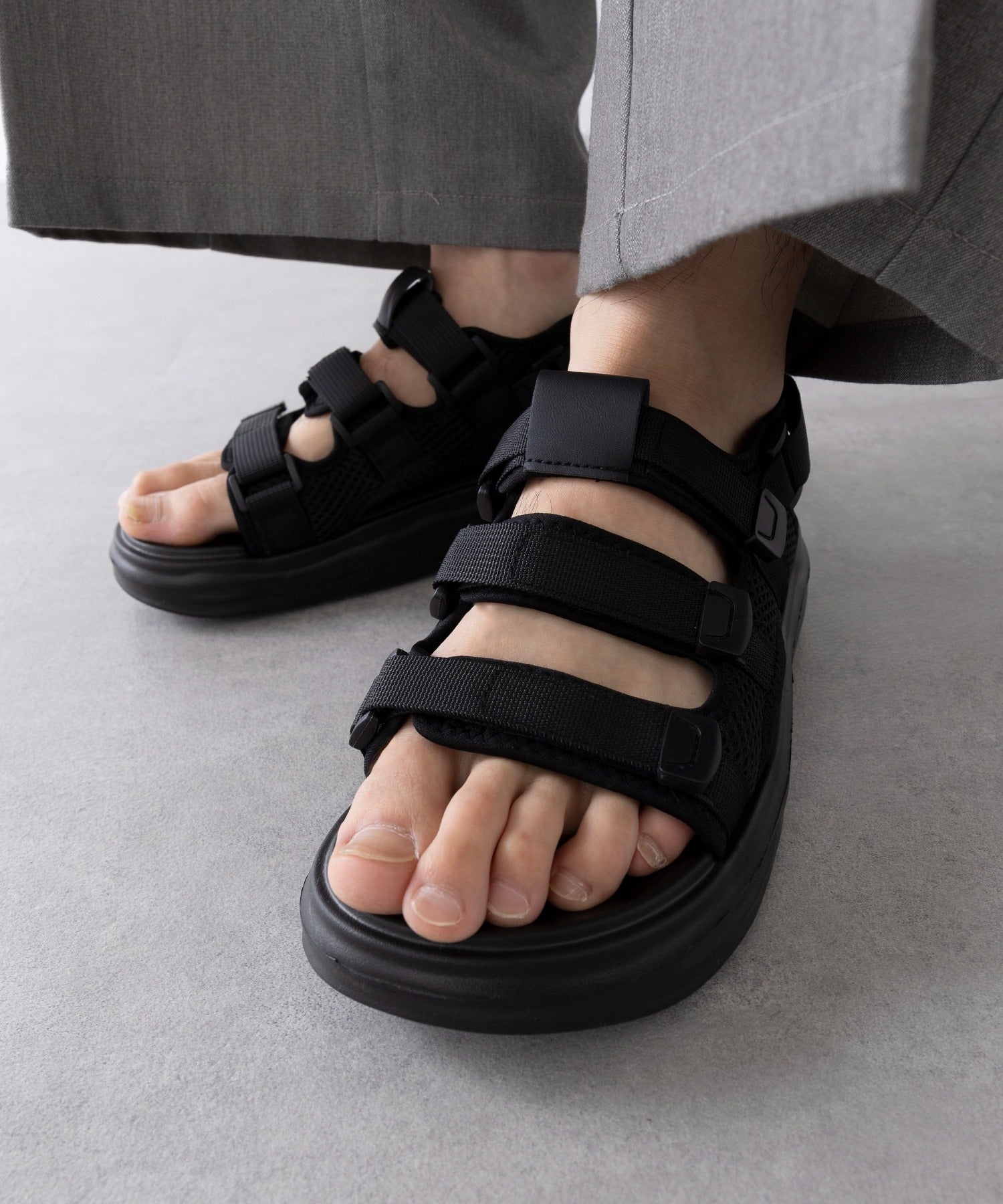 マガジンデモードハウス MAGASIN DE MODE HAUS メンズスポーツサンダル KNF127 （ブラック） ブラック