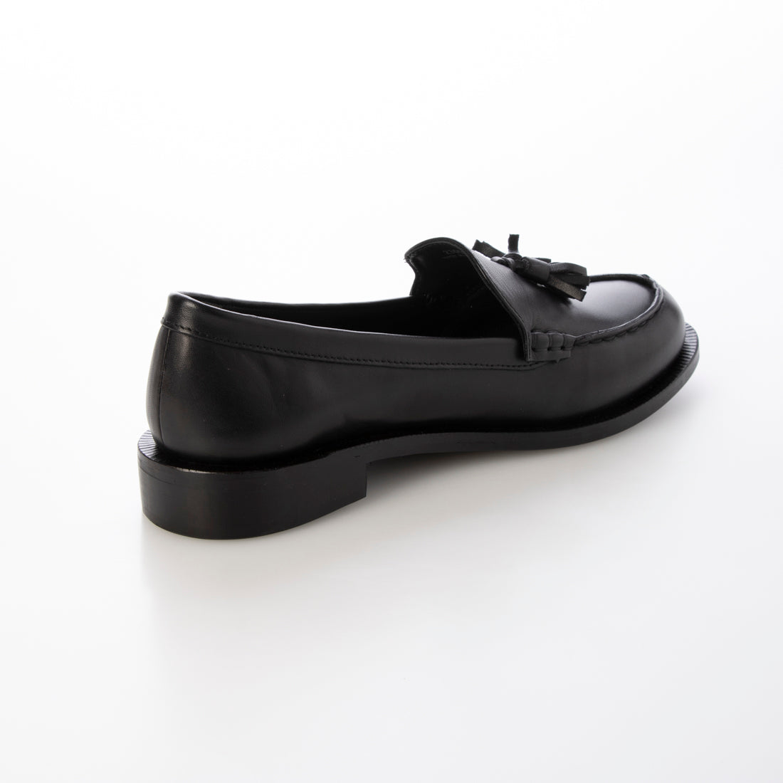 マドゥリ MADULI タッセルローファー