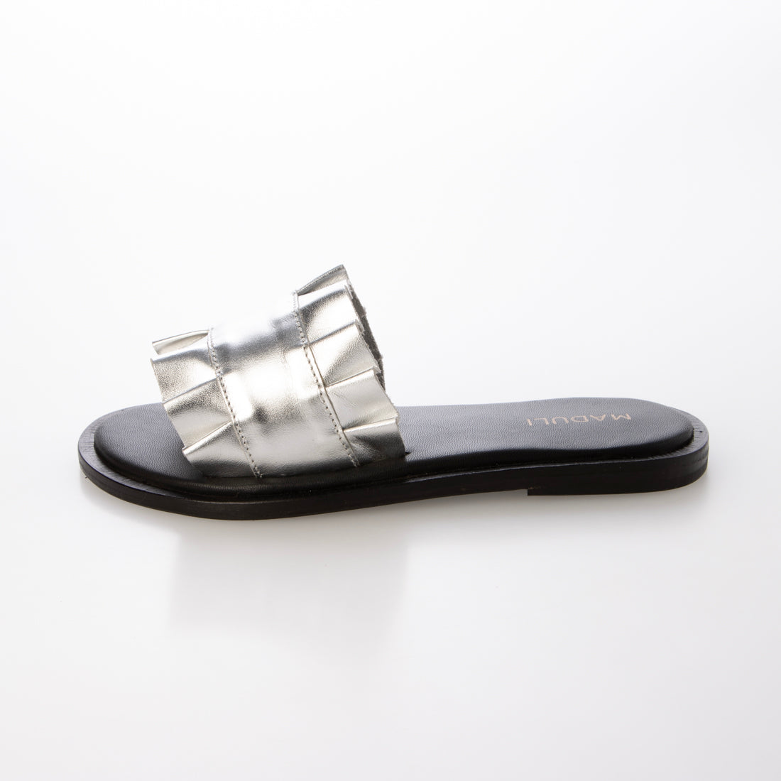 マドゥリ MADULI フリルサンダル （SILVER） SILVER