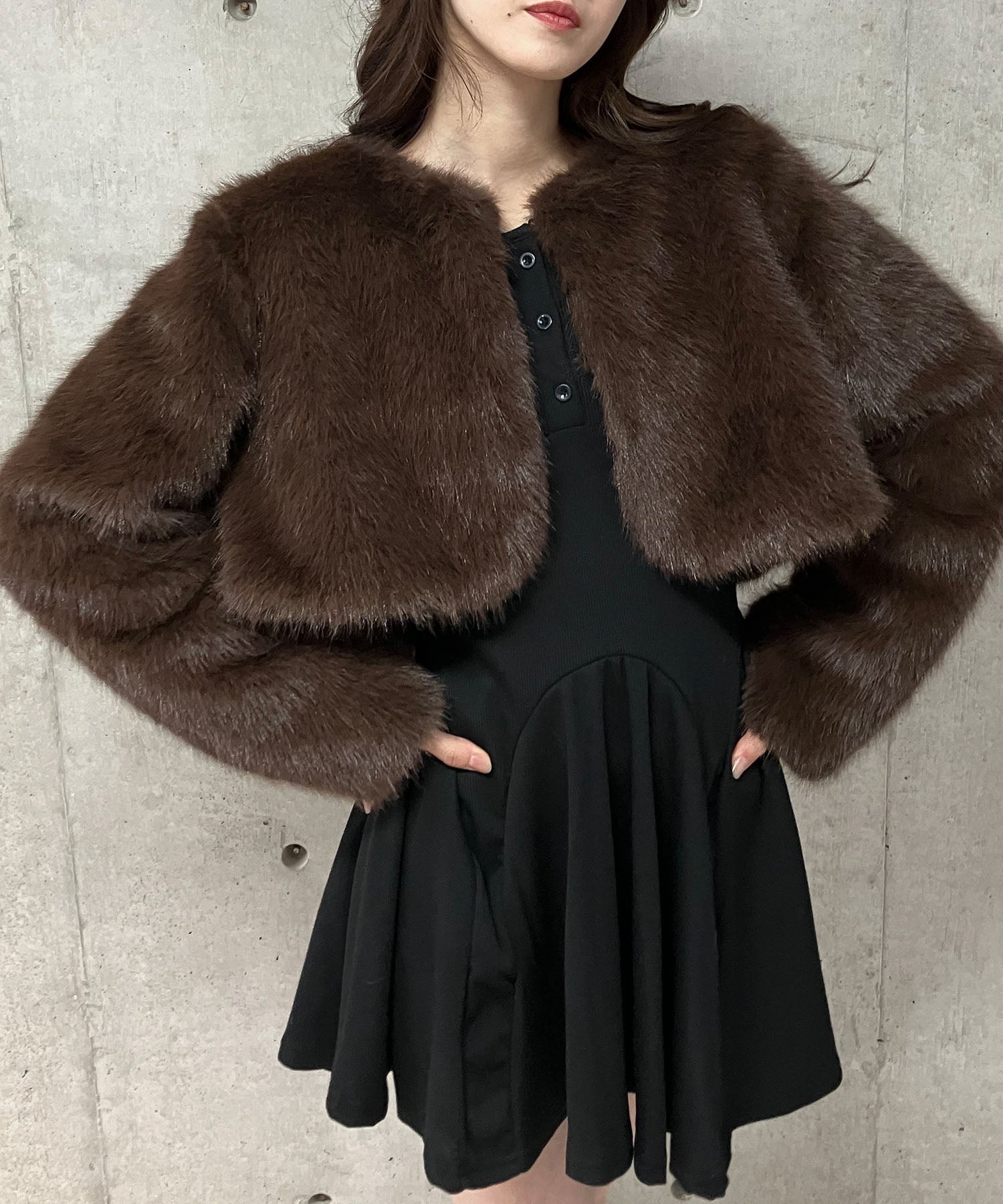 ミージェーン me Jane フェイクファーショート丈コート