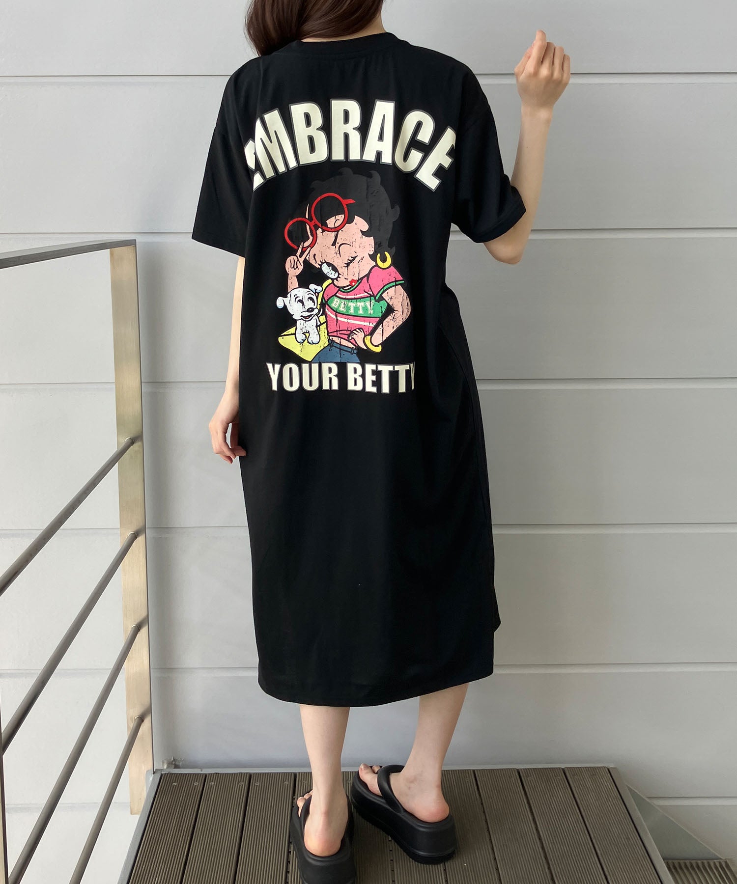 ミージェーン me Jane BETTY BOOPバックプリントTシャツワンピース （ブラック） ブラック