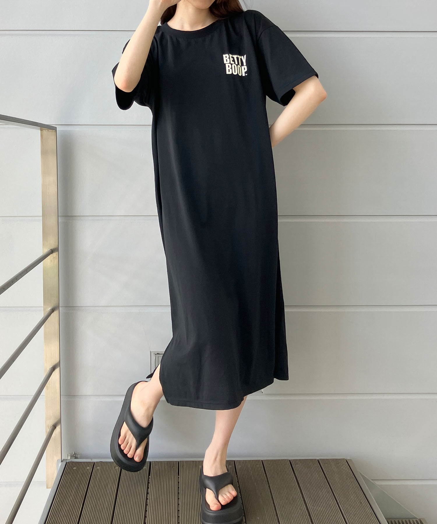 ミージェーン me Jane BETTY BOOPバックプリントTシャツワンピース （ブラック） ブラック