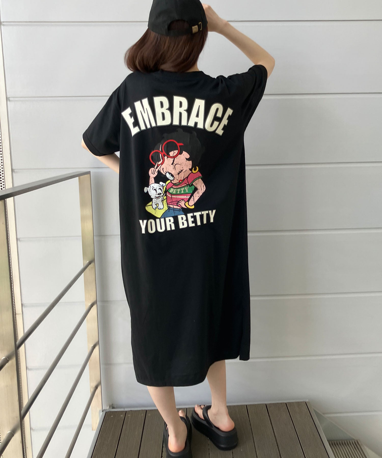 ミージェーン me Jane BETTY BOOPバックプリントTシャツワンピース （ブラック） ブラック