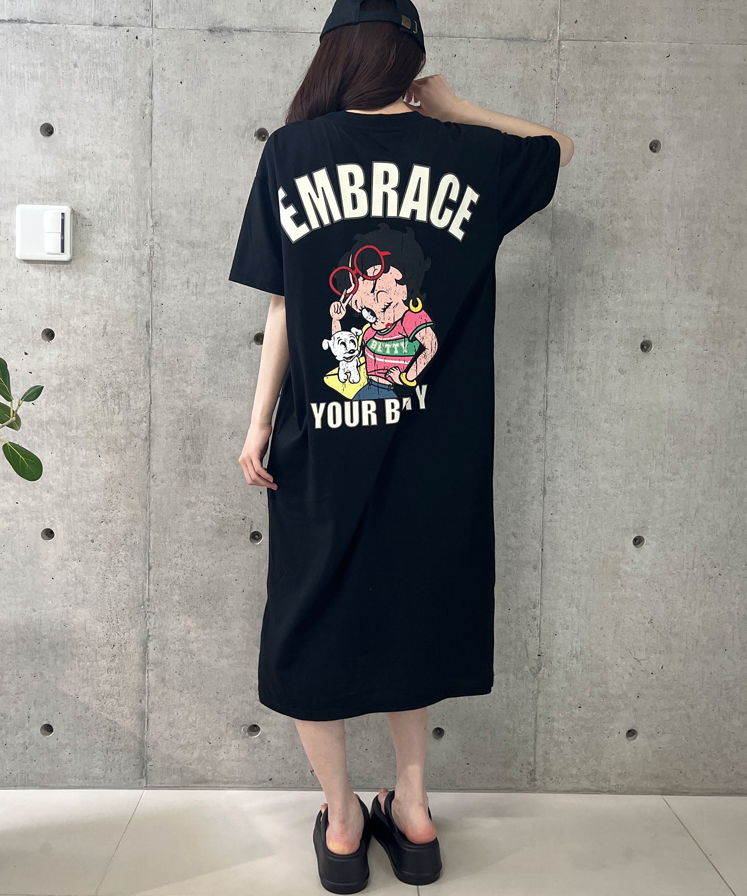 ミージェーン me Jane BETTY BOOPバックプリントTシャツワンピース （ブラック） ブラック