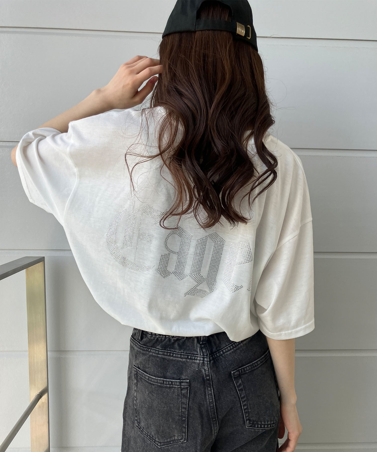 ミージェーン me Jane きらきらラインストーン×刺繍Tシャツ （オフホワイト） オフホワイト