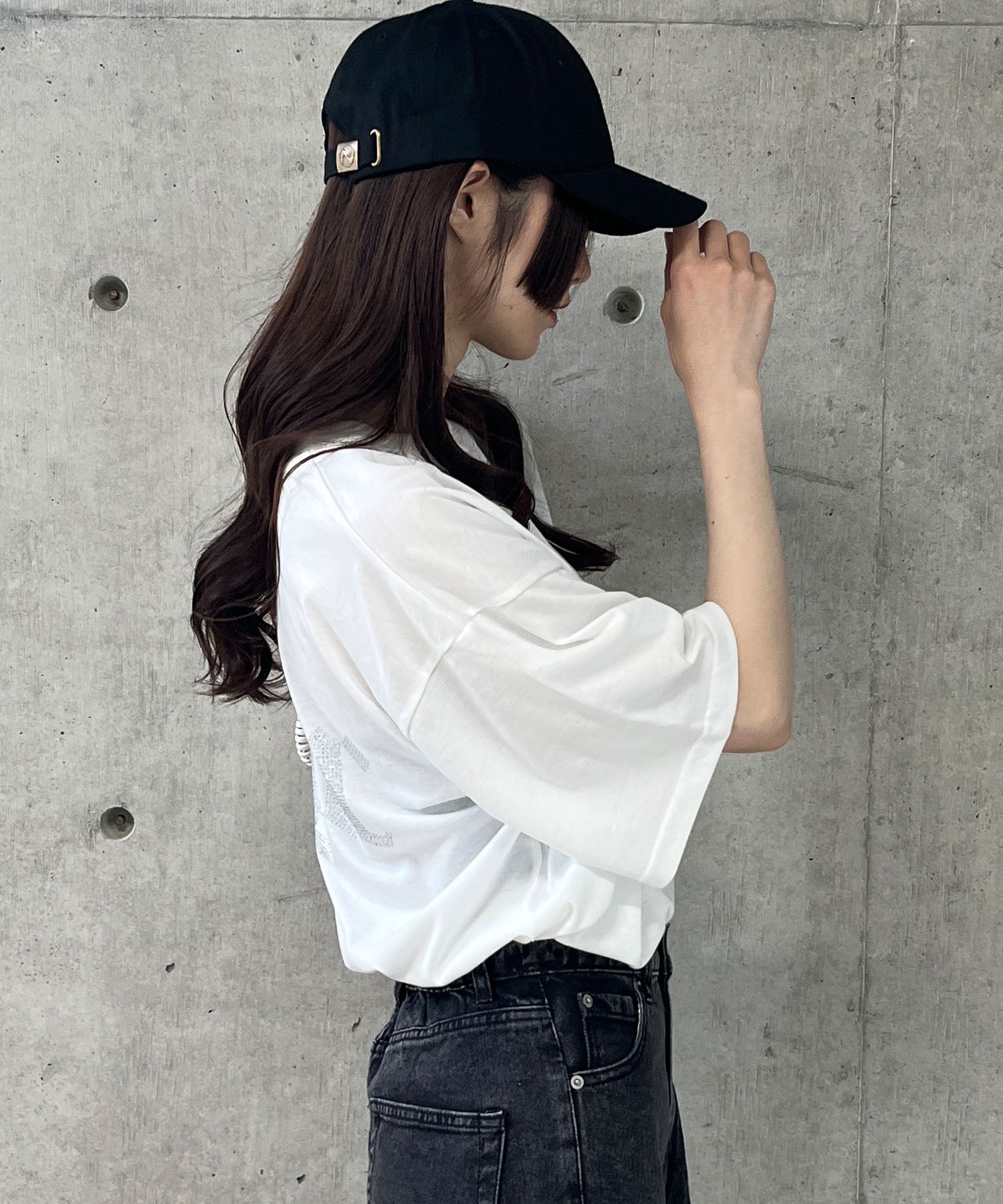 ミージェーン me Jane きらきらラインストーン×刺繍Tシャツ （オフホワイト） オフホワイト