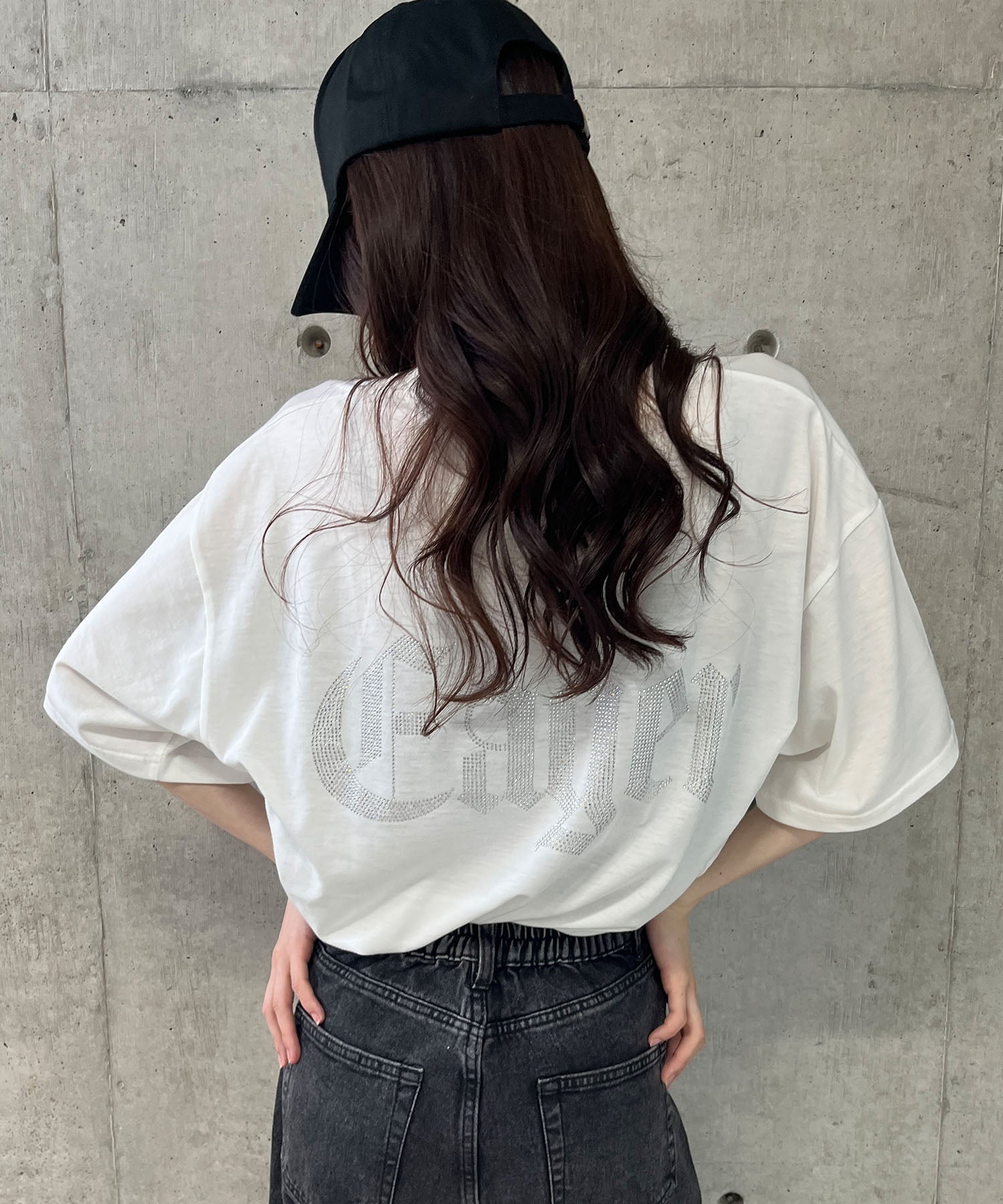 ミージェーン me Jane きらきらラインストーン×刺繍Tシャツ （オフホワイト） オフホワイト