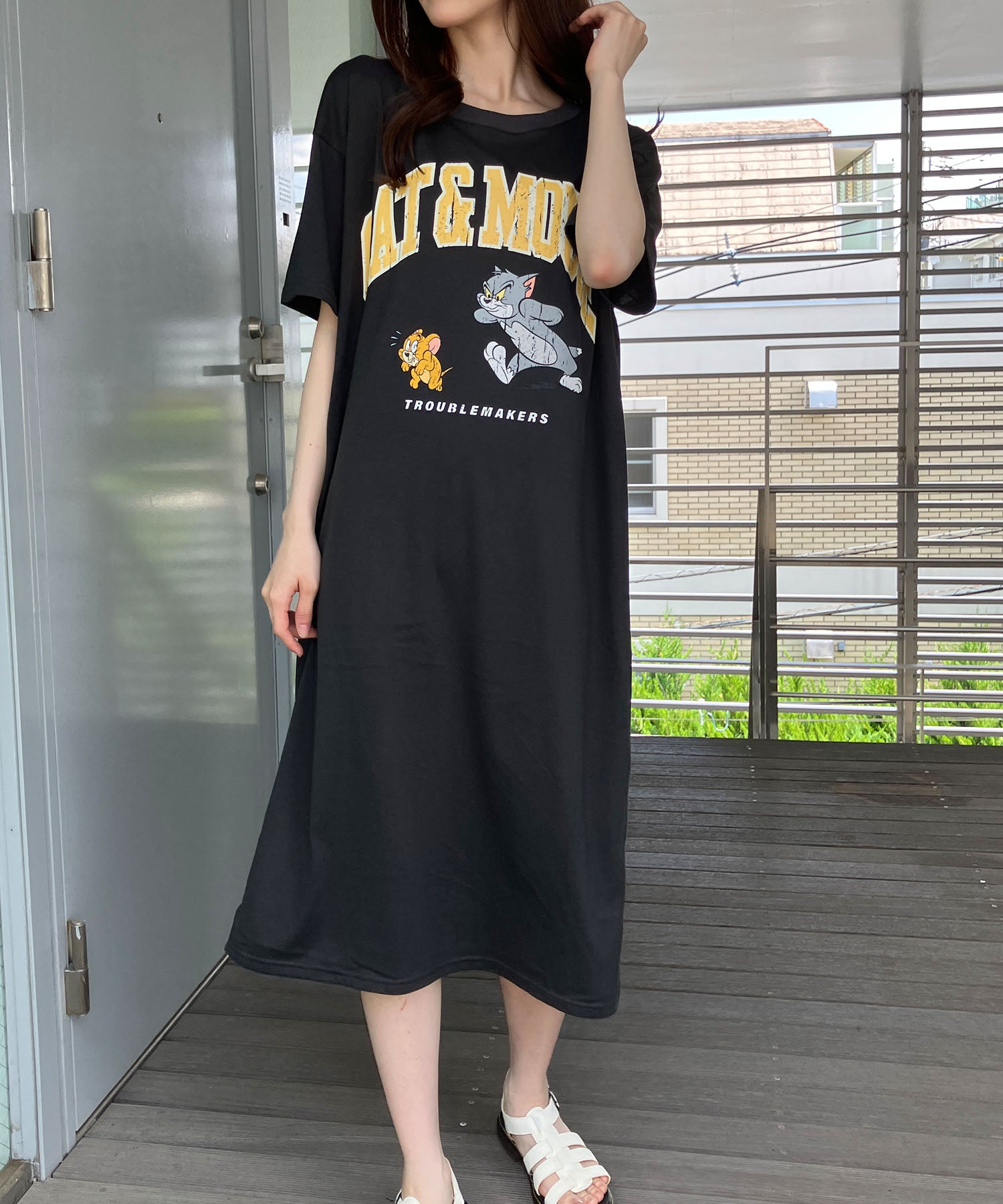 ミージェーン me Jane TOM＆JERRYプリントTシャツワンピース （チャコールグレー） チャコールグレー