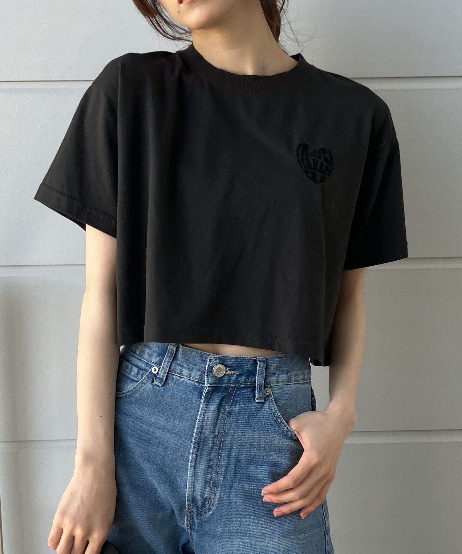 ミージェーン me Jane バックデニムハート型ショート丈Tシャツ （チャコールグレー） チャコールグレー