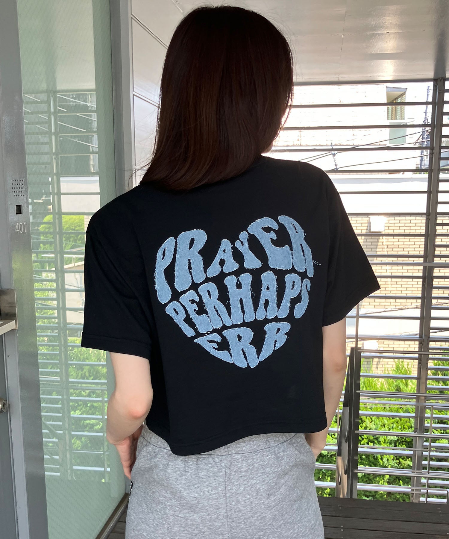 ミージェーン me Jane バックデニムハート型ショート丈Tシャツ （ブラック） ブラック