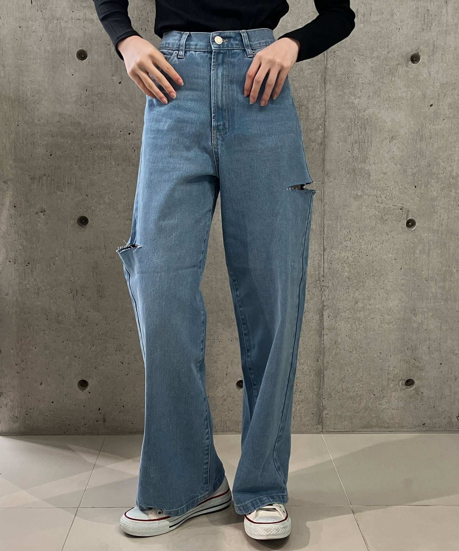 ミージェーン me Jane サイドスリットデニムパンツ （サックス） サックス