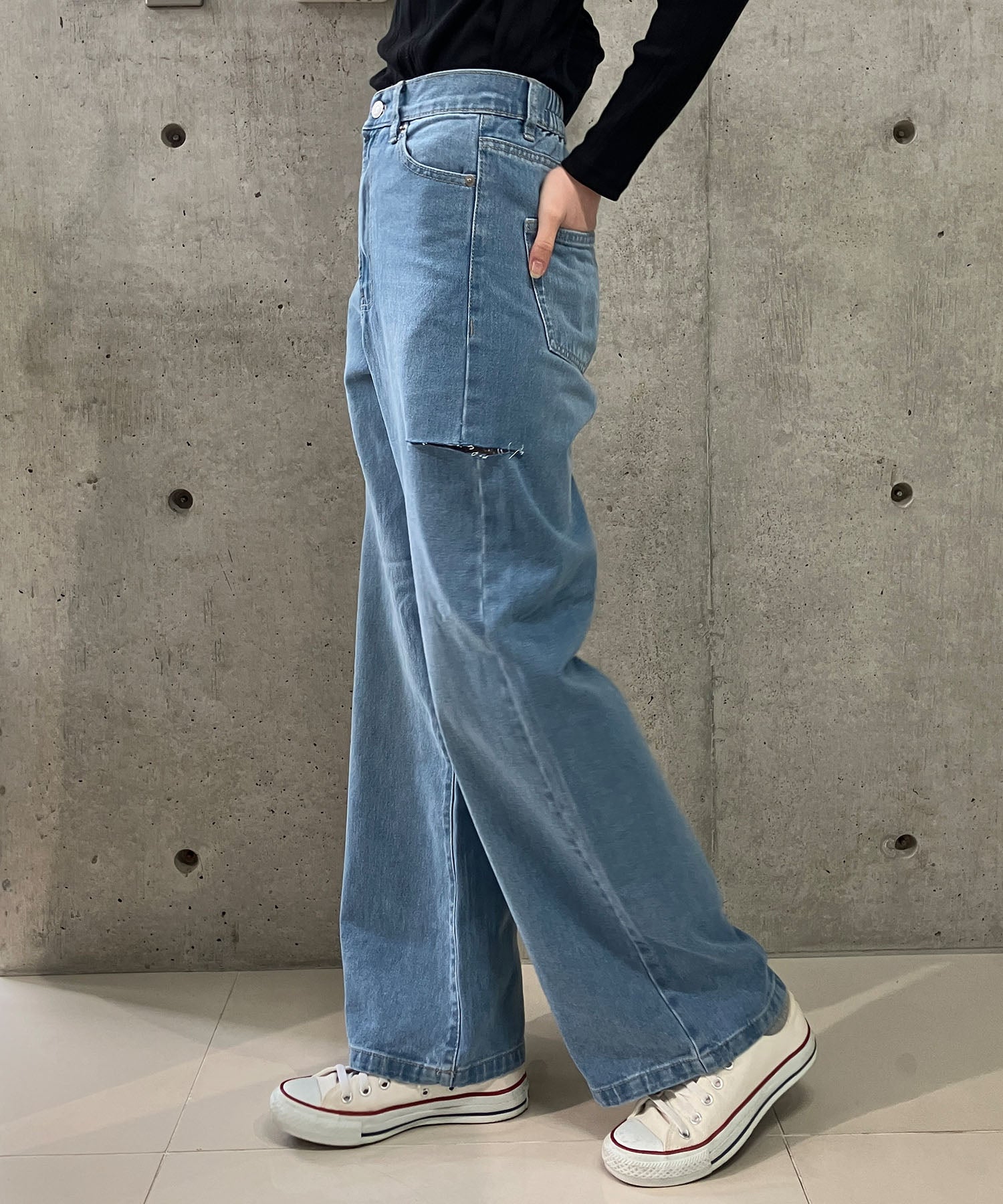 ミージェーン me Jane サイドスリットデニムパンツ （サックス） サックス