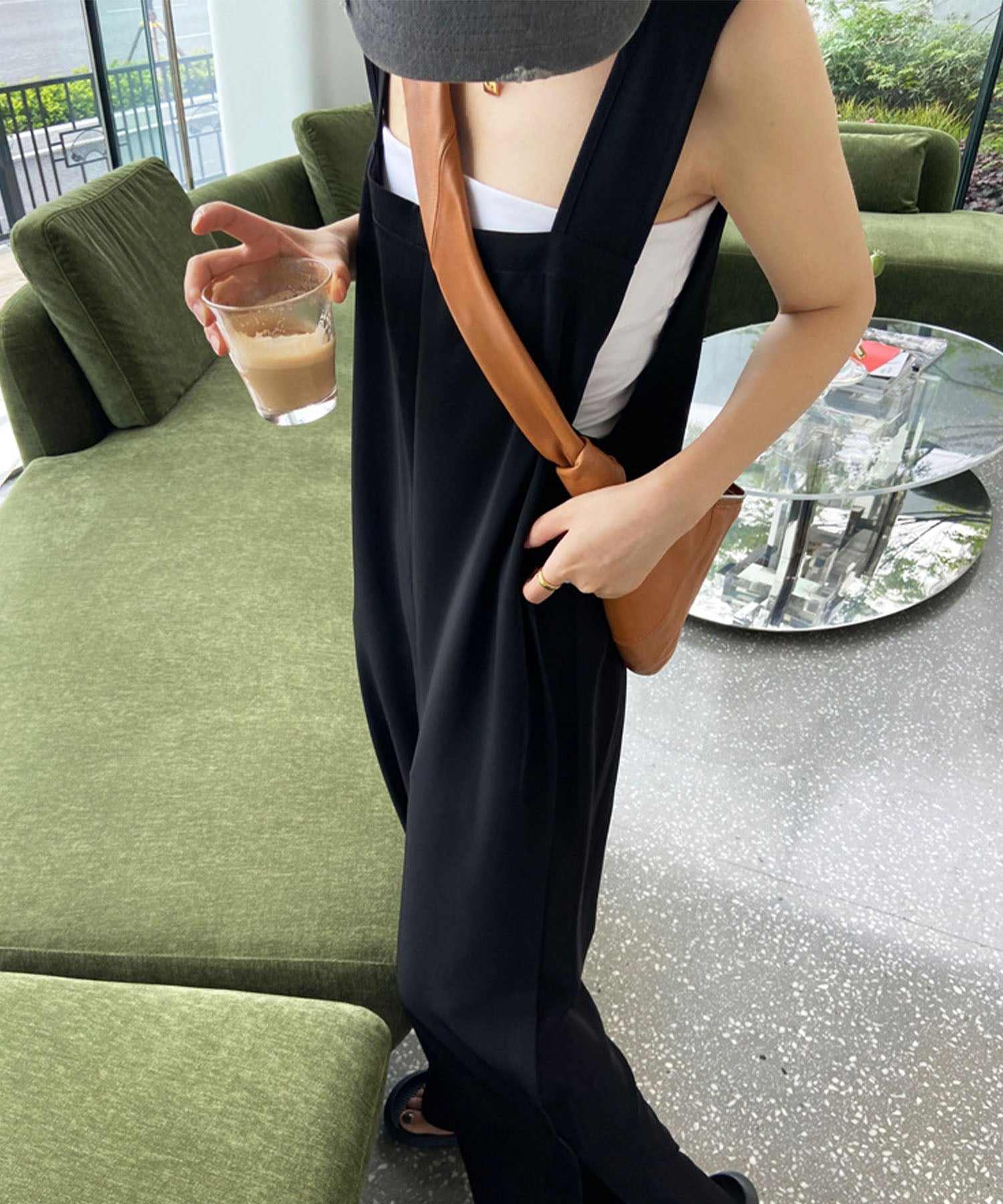 ミージェーン me Jane 都会派ルックのサロペットワイドパンツ （ブラック） ブラック