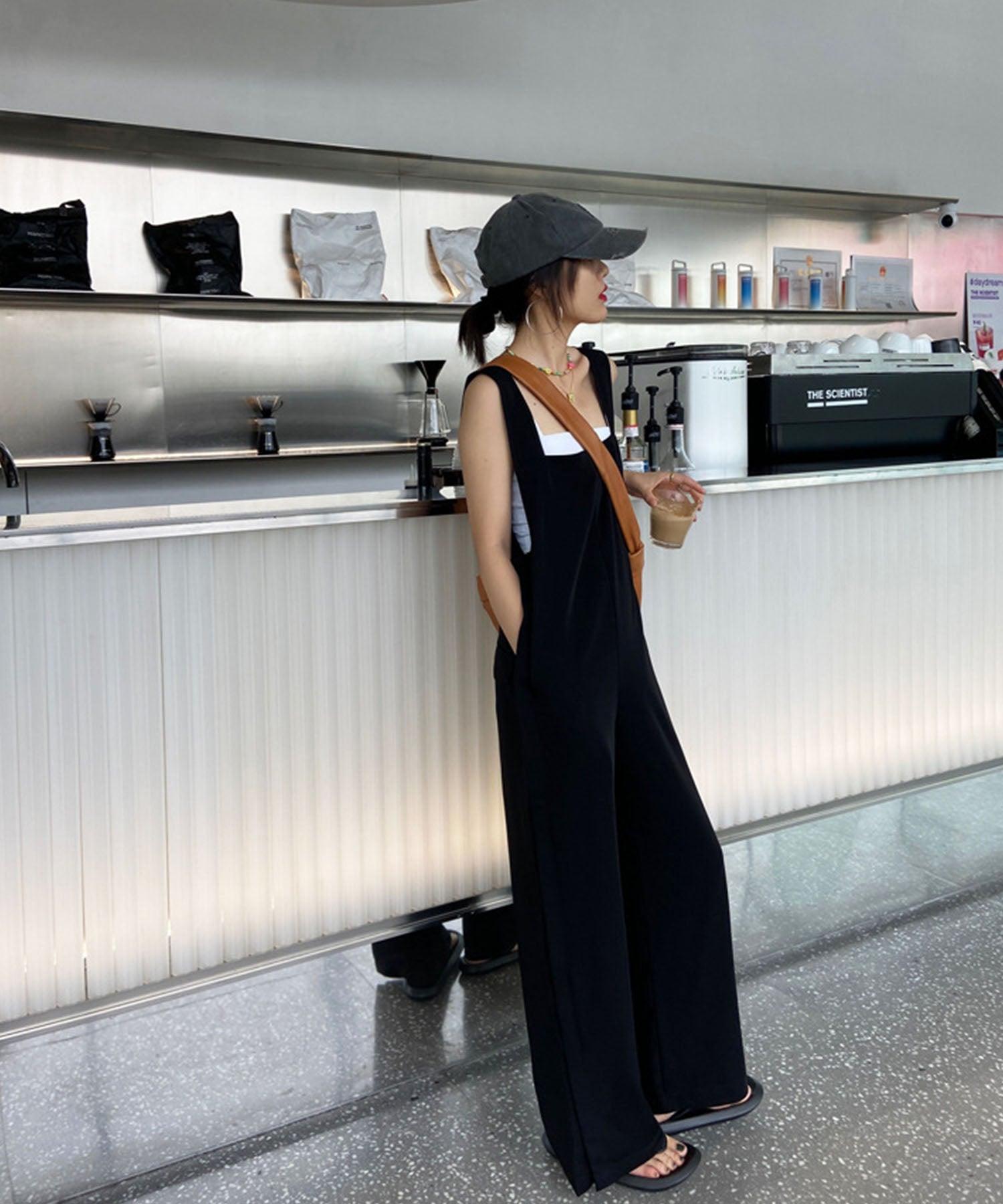 ミージェーン me Jane 都会派ルックのサロペットワイドパンツ （ブラック） ブラック