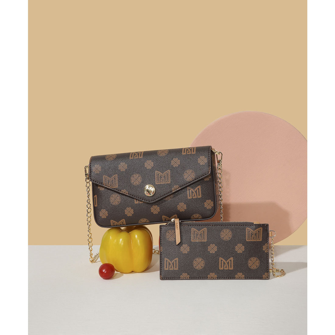 MEXICAN MEXICAN 2-piece set with pouch Monogram chain bag Mini bag Safe material Cute for adults