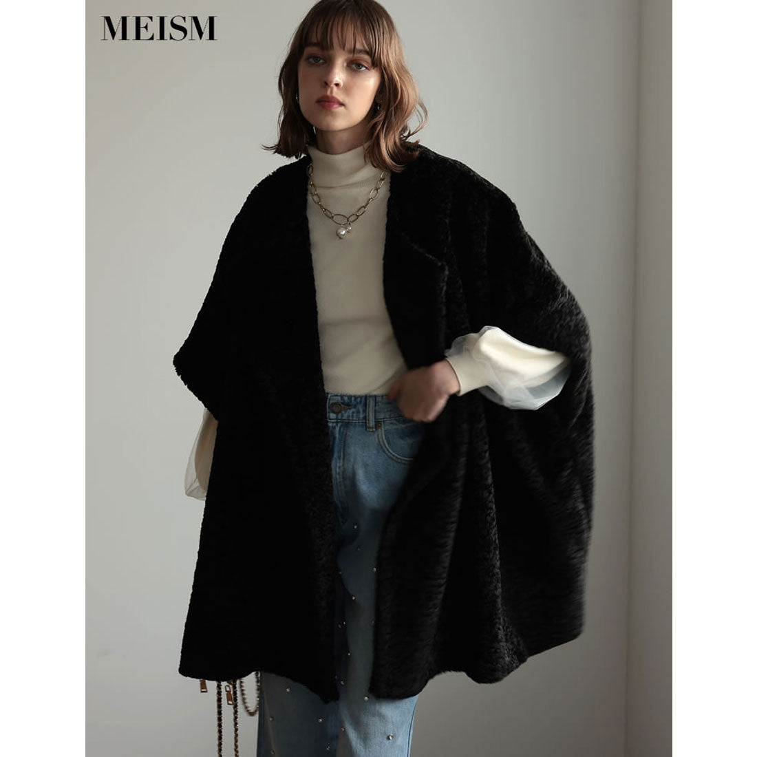 ミズム MEISM [2023A/W COLLECTION][MEISM by Re:EDIT]パールボタンループフェイクファーポンチョ