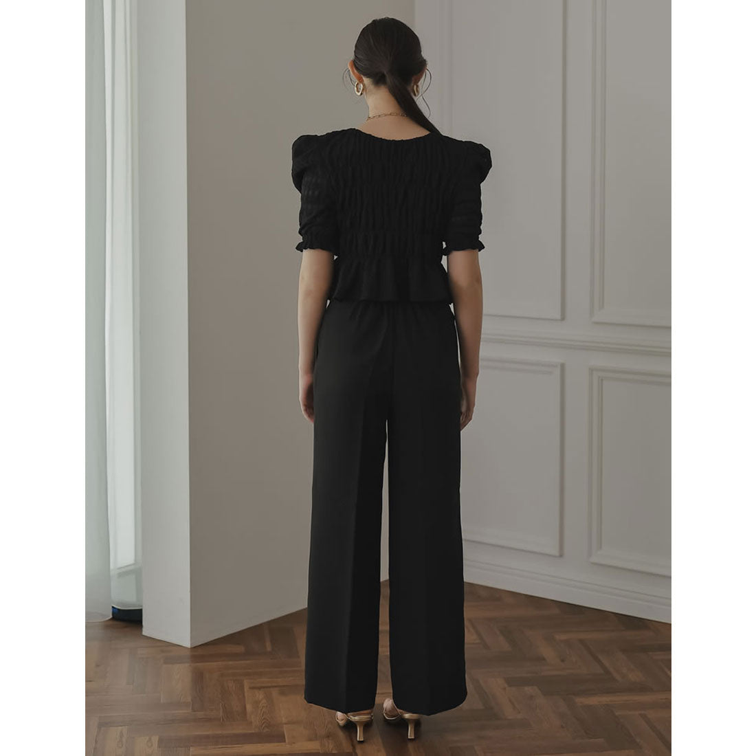 MIZUM MEISM [2024 SUMMER COLLECTION][MEISM by Re:EDIT] Puff Shoulder Gathered Half Sleeve Top