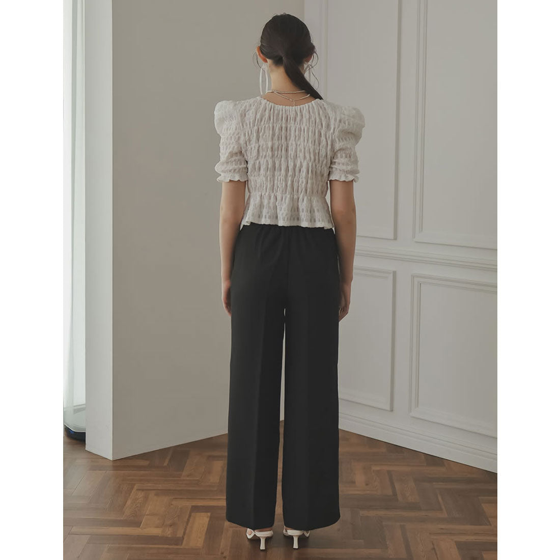 MIZUM MEISM [2024 SUMMER COLLECTION][MEISM by Re:EDIT] Puff Shoulder Gathered Half Sleeve Top