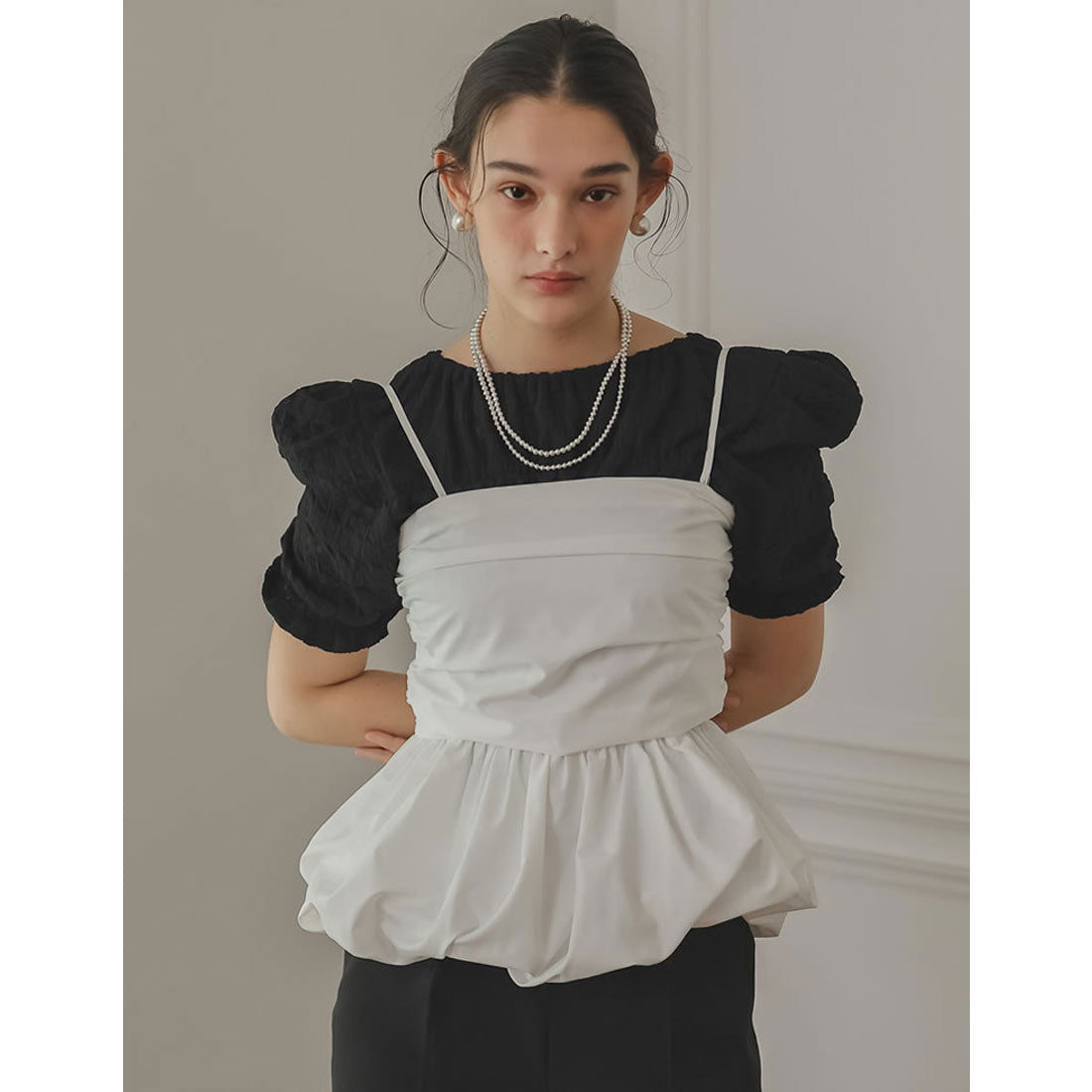 MIZUM MEISM [2024 SUMMER COLLECTION][MEISM by Re:EDIT] Puff Shoulder Gathered Half Sleeve Top