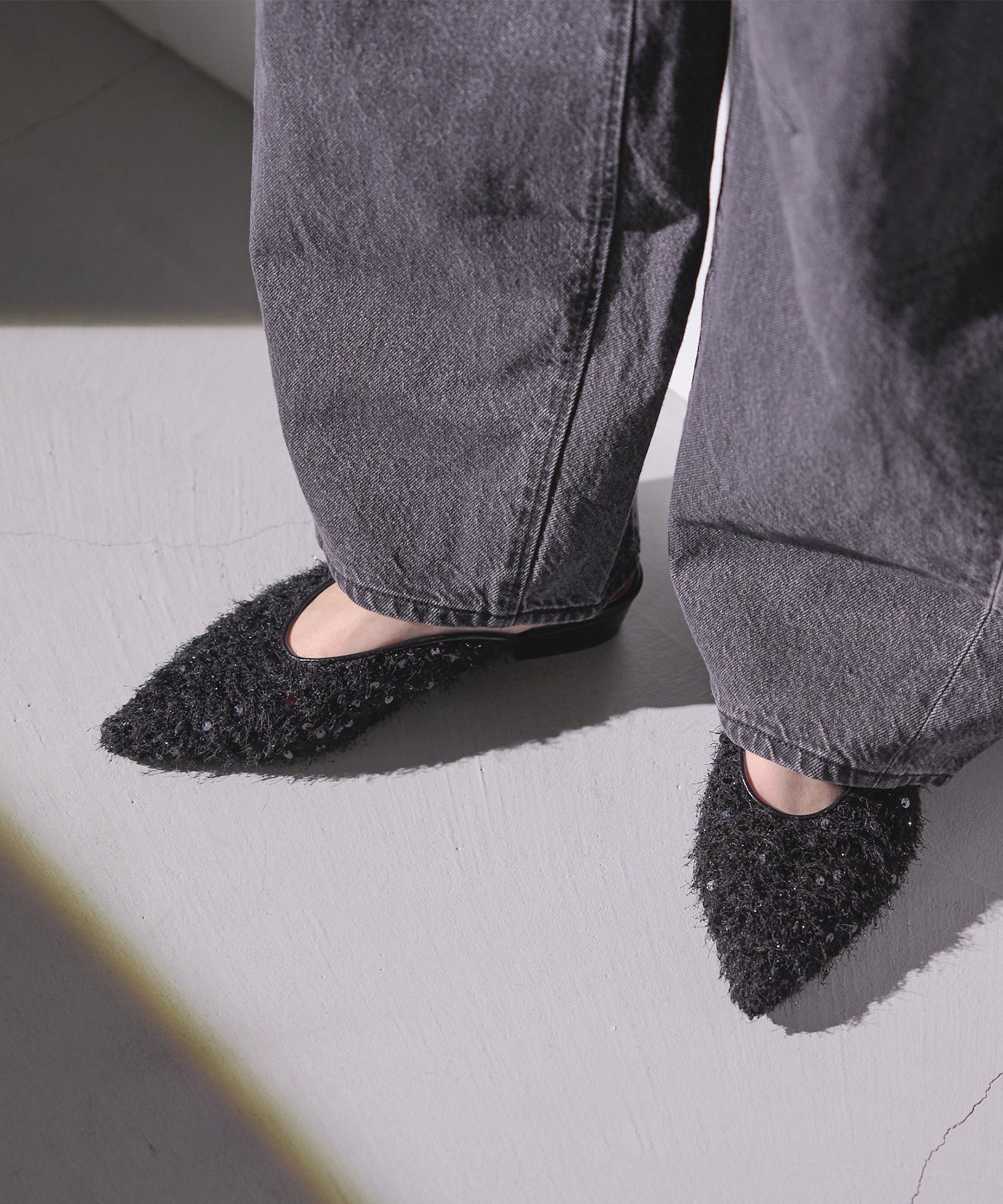 メヌエ Menue Uカットフラットミュール