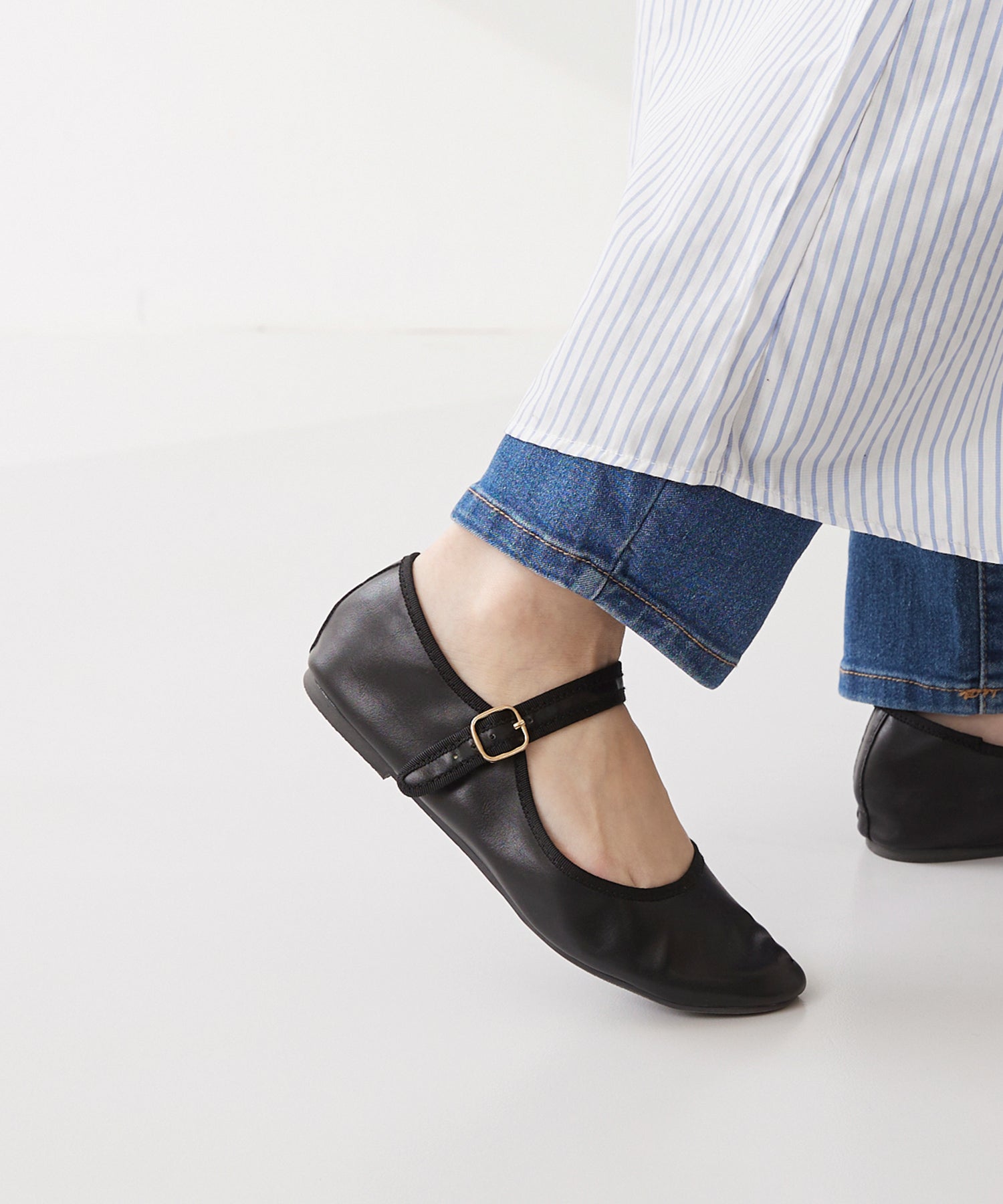 メヌエ Menue ふわカル ストラップ バレエシューズ（1020ブラックpu） 1020ブラックpu