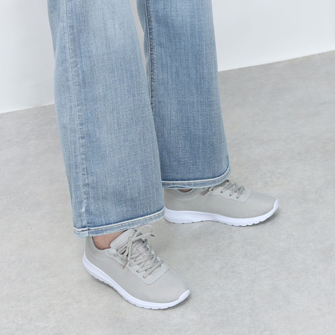 メヌエ Menue ノームコア スニーカー