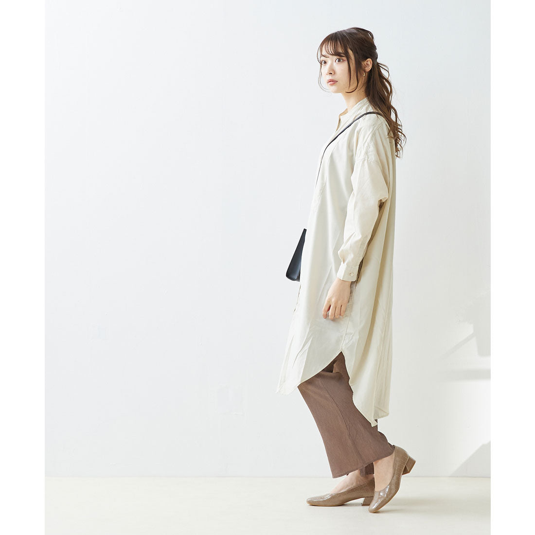Menue Square toe trapezoid heel pumps