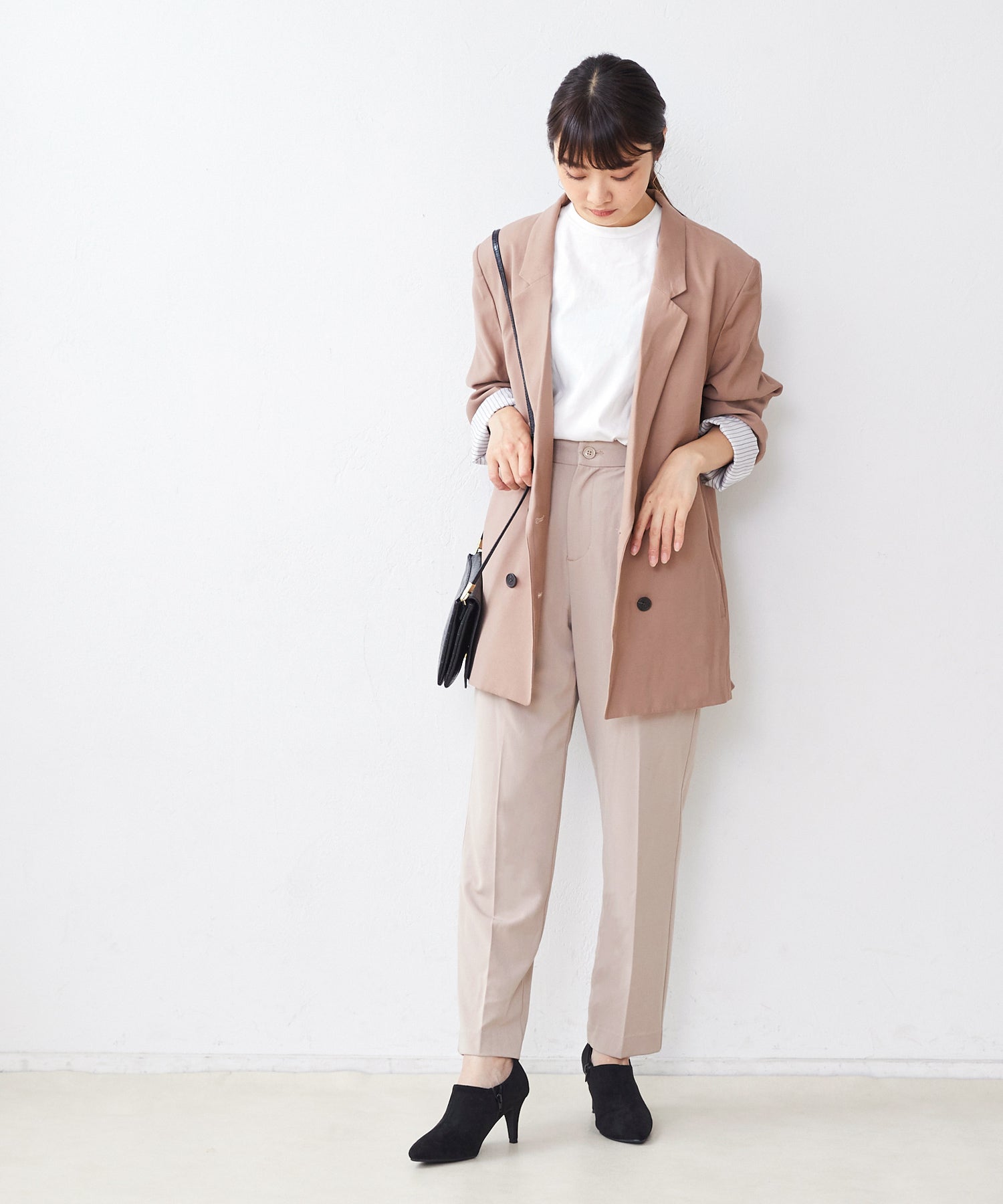メヌエ Menue ハイヒール Vカットブーティ