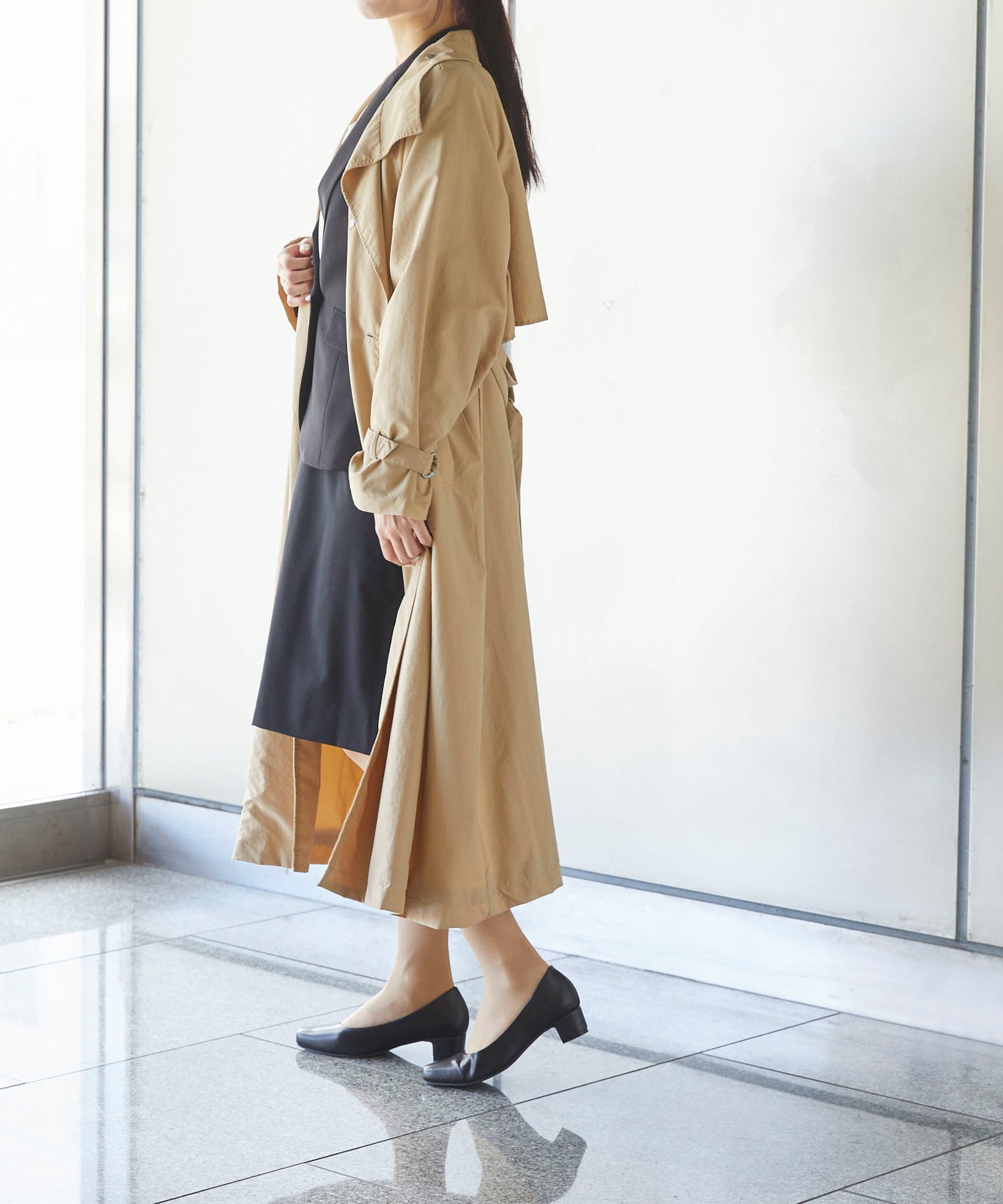 メヌエ Menue 幅広4E ビジネスパンプス