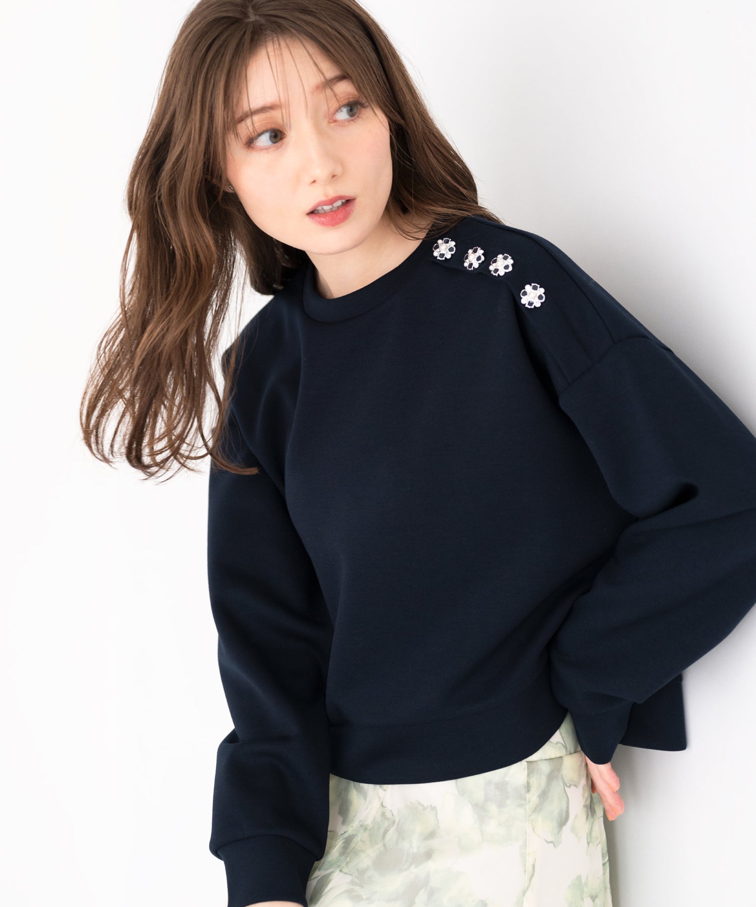 ミッシュマッシュ MISCH MASCH 【2024春夏新作】ビジュー釦クロップドスウェット/MM418202,NAVY