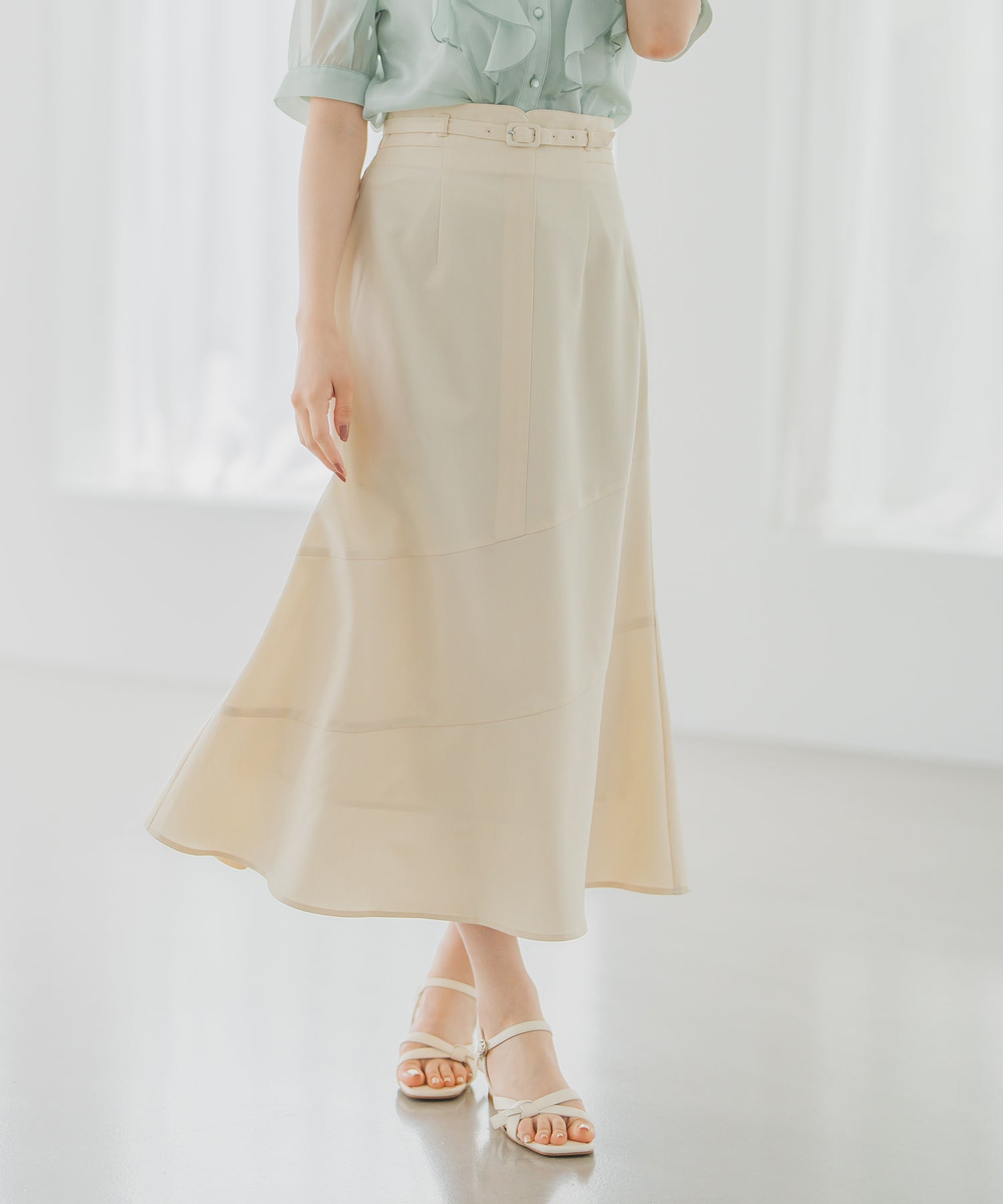 ミッシュマッシュ MISCH MASCH 2025春夏新作 アシンメトリー切替Aラインスカート （IVORY） IVORY