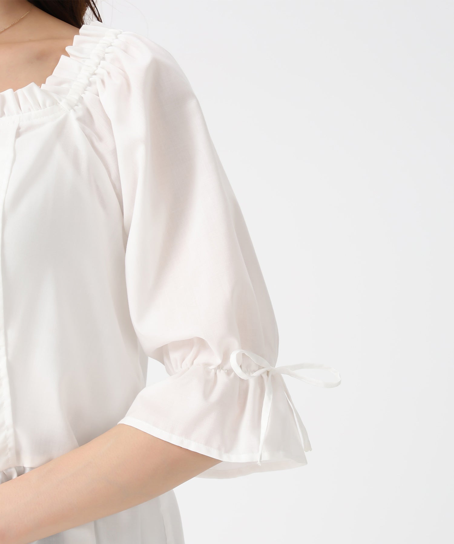 ミッシュマッシュ MISCH MASCH 2026春夏新作 スクエアネックフリルペプラムブラウス MM618108 （WHITE） WHITE