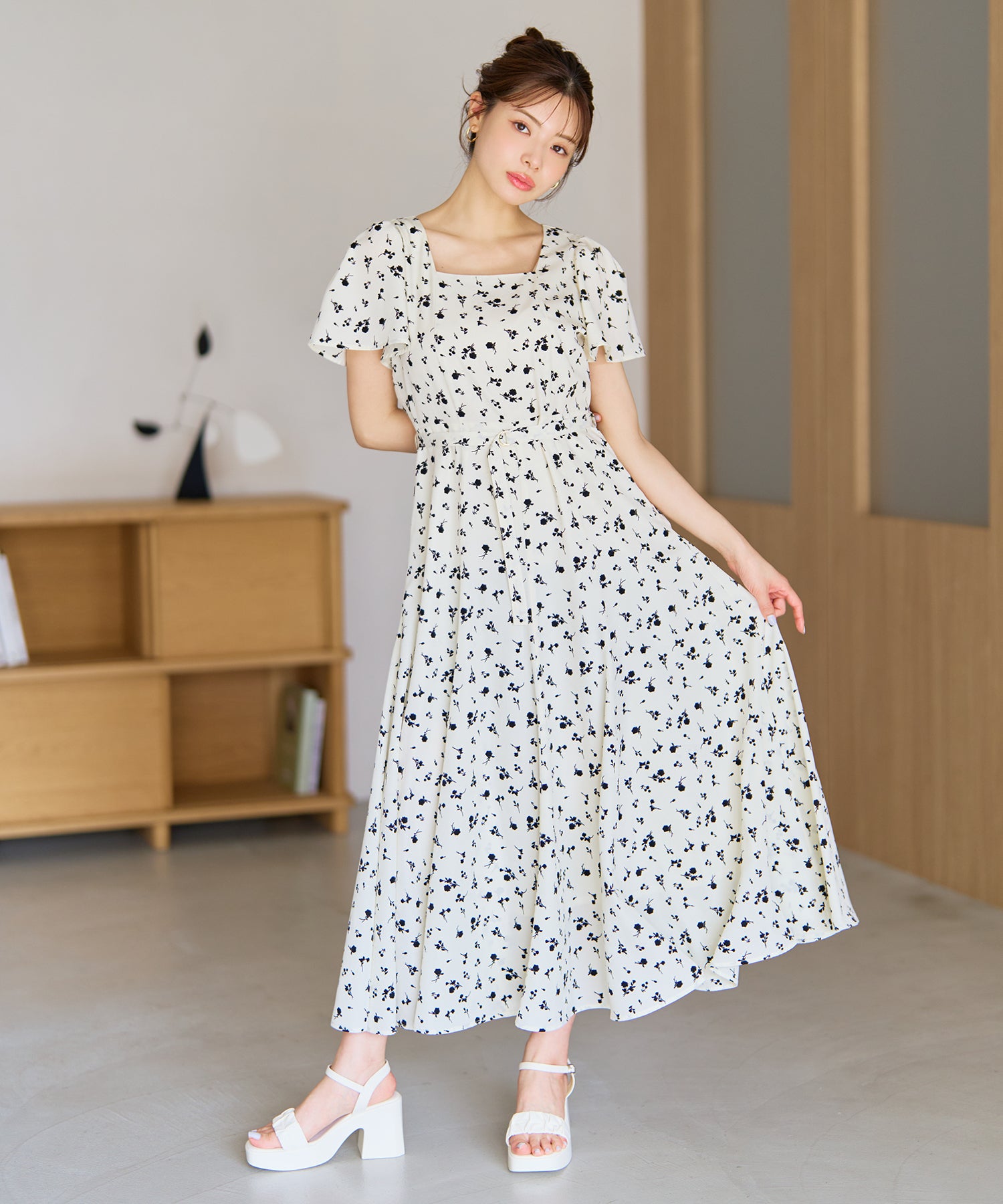 ミッシュマッシュ MISCH MASCH 2026春夏新作 スクエアネックバックリボンAラインワンピース MM627408 （WHITE/BLACK） WHITE/BLACK