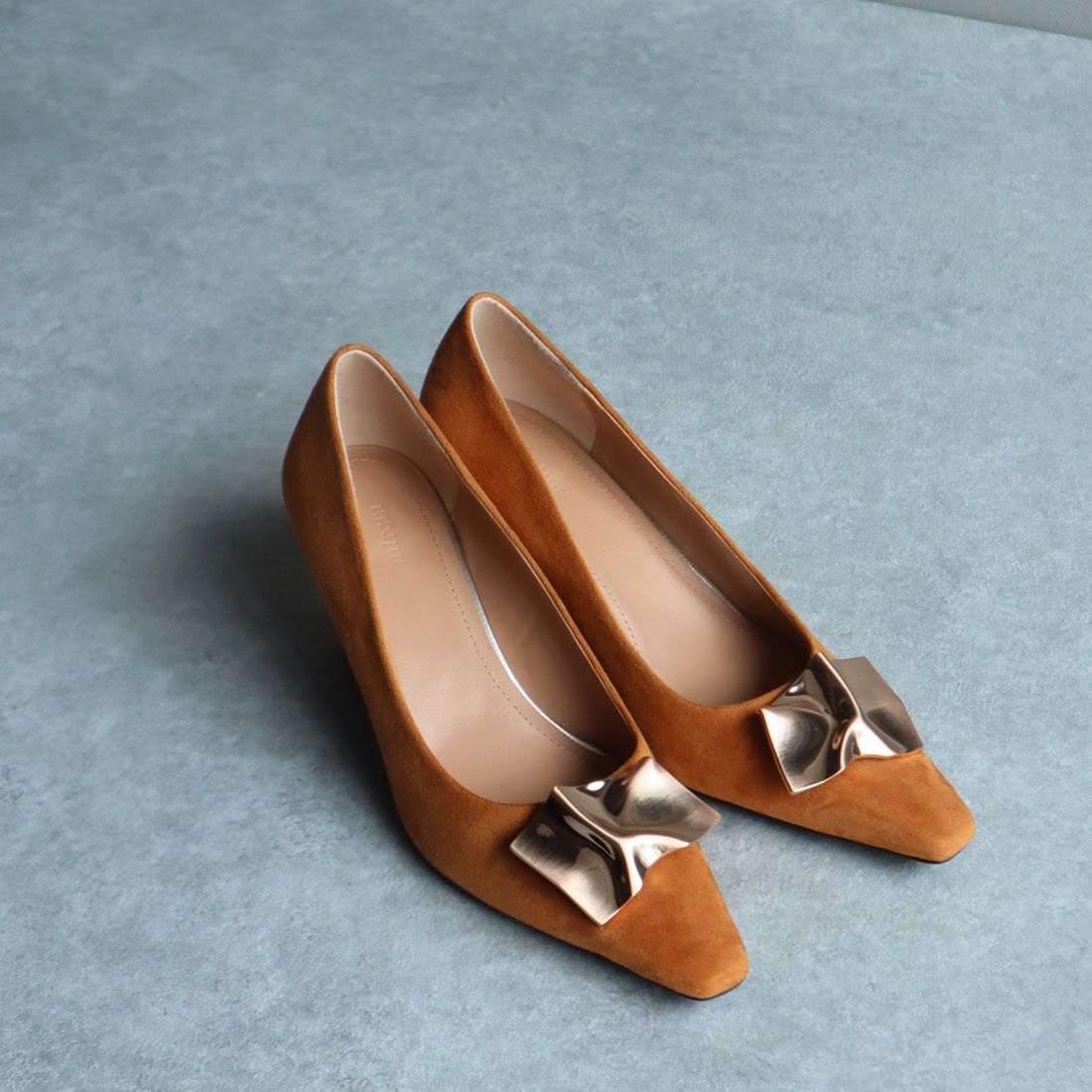 ミレム mirem Crumpled metal pumps,MUSTARD