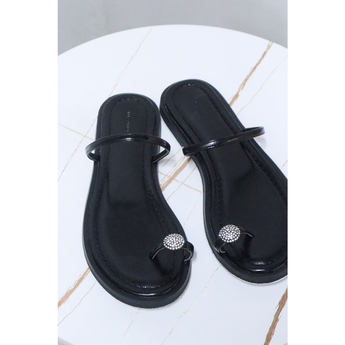 mirem Bijou tong flat sandals