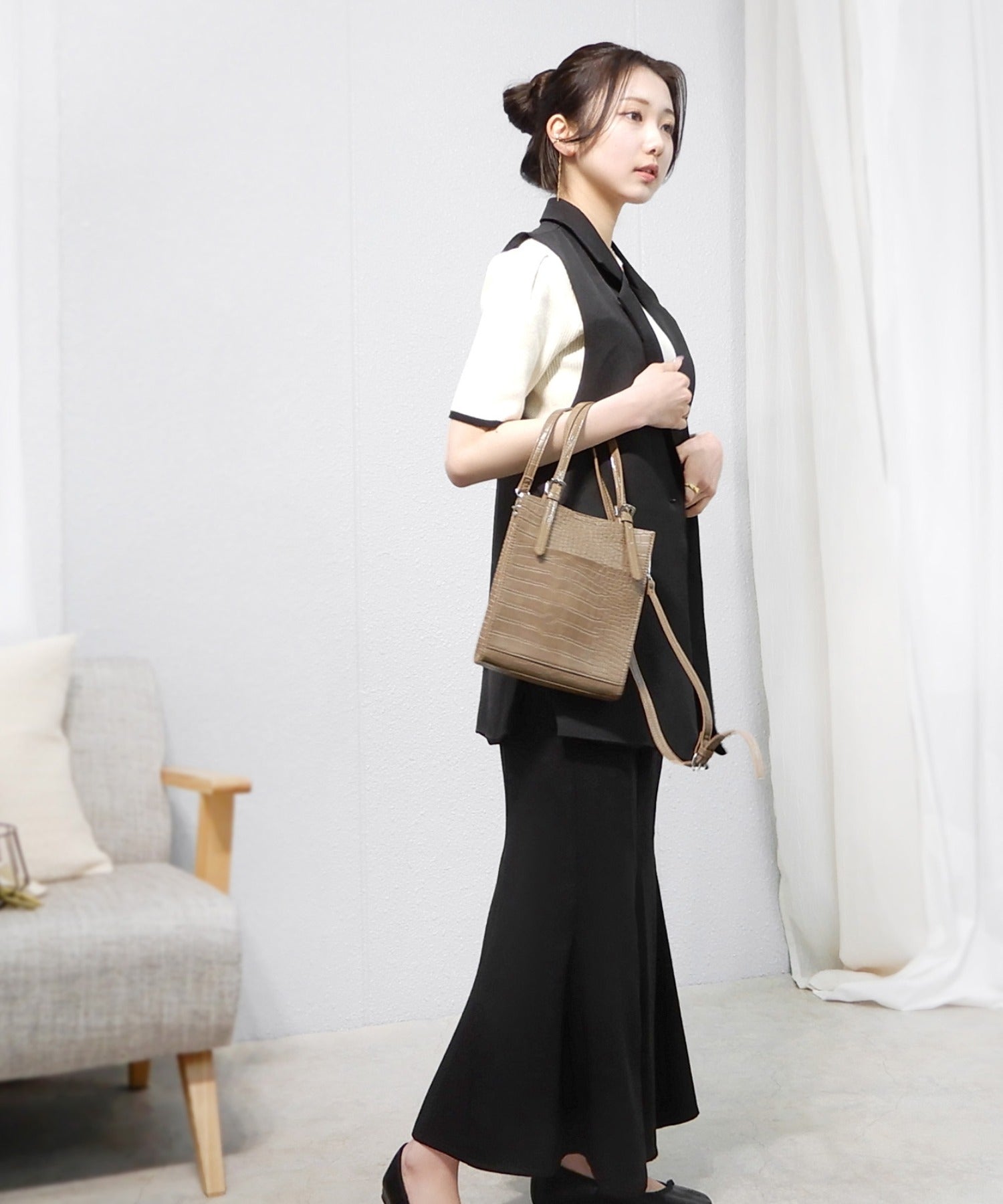 ミニア minia ベルテッドハンドルミニバッグ