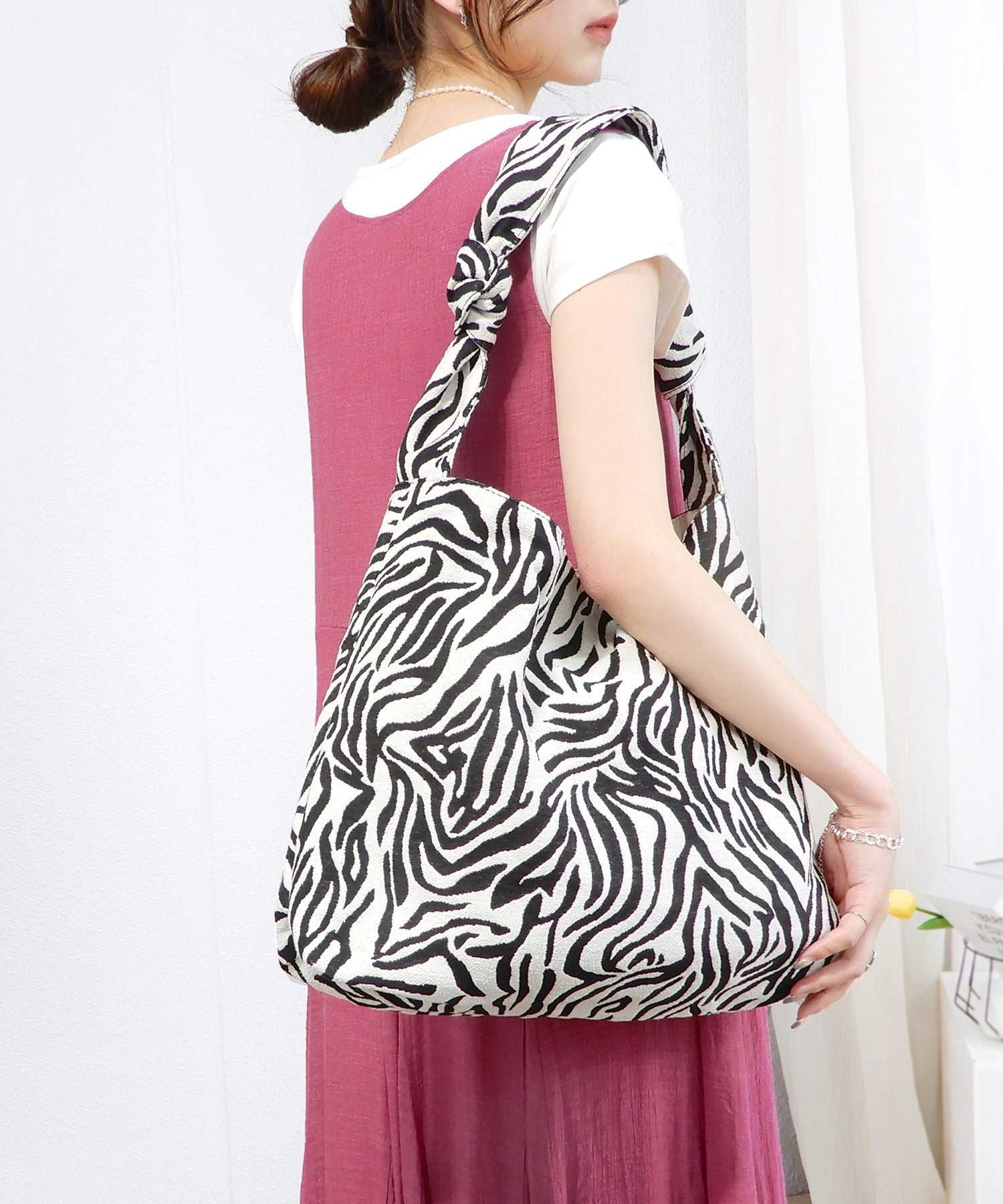 ミニア minia キャンバストート