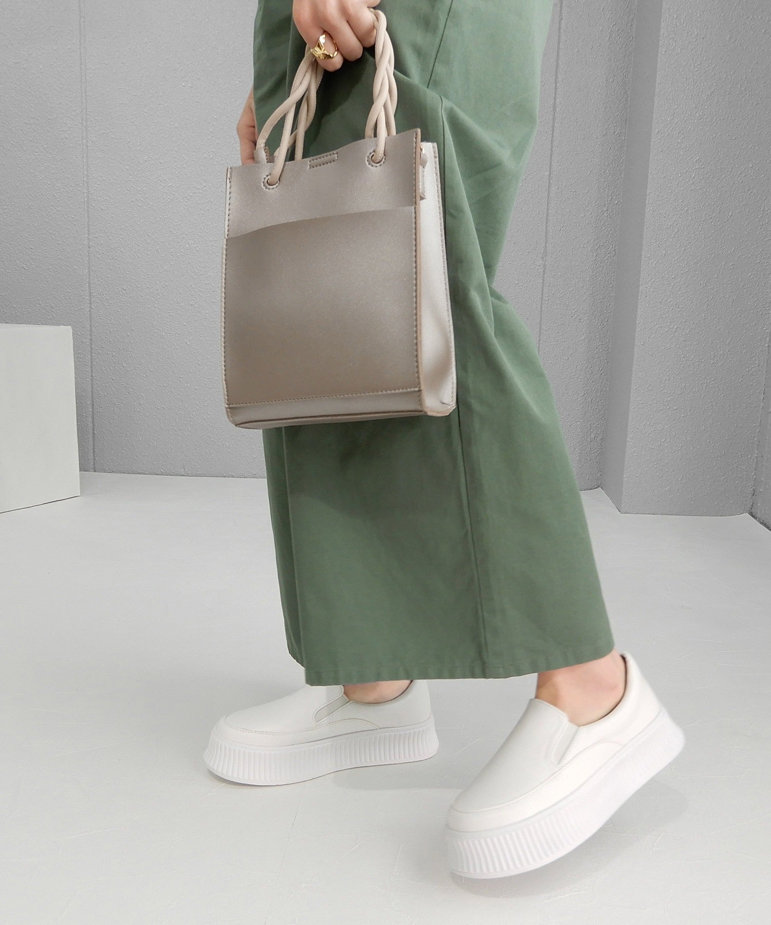 minia track sole slip-on sneakers