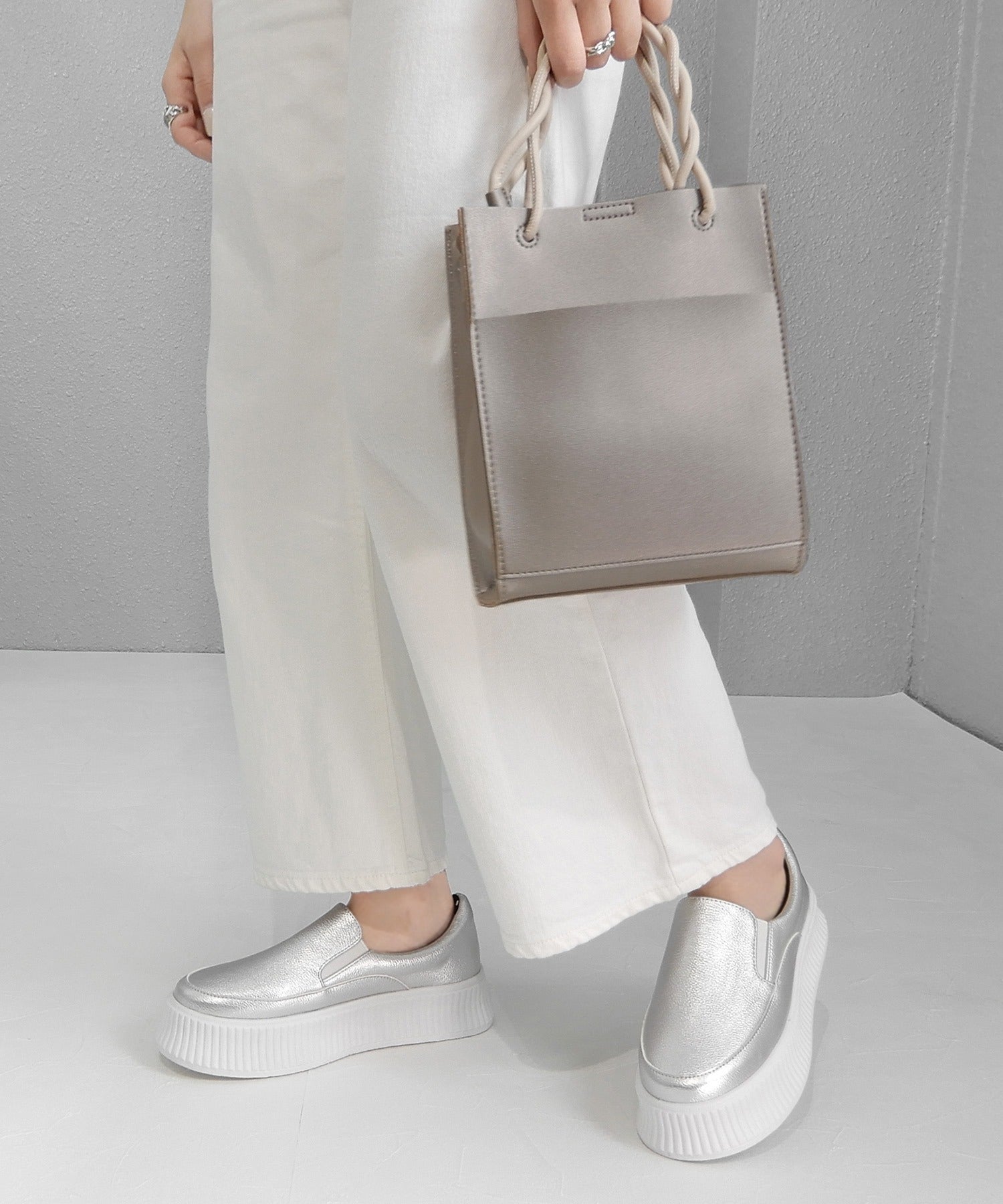 minia track sole slip-on sneakers