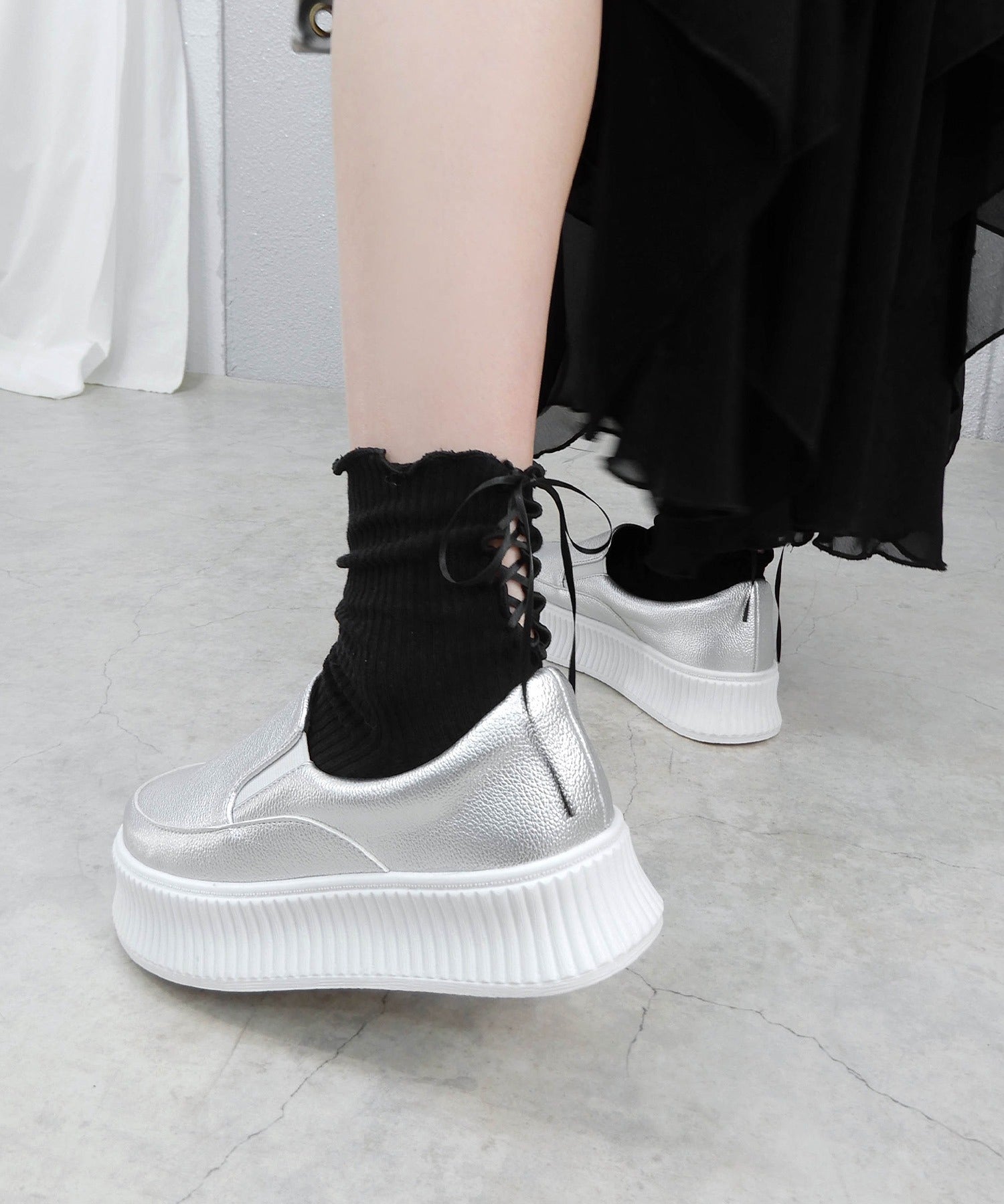 minia track sole slip-on sneakers