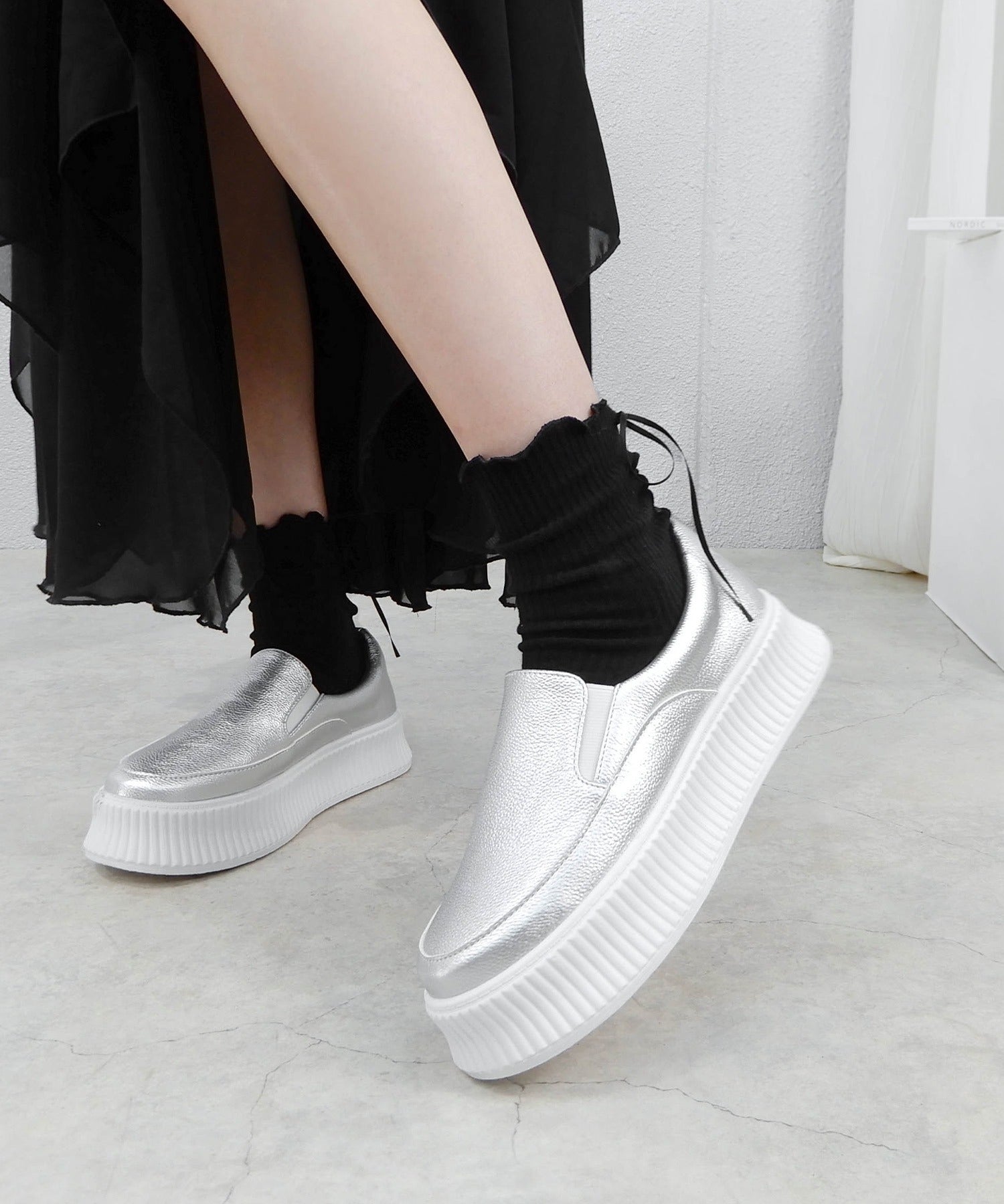 minia track sole slip-on sneakers