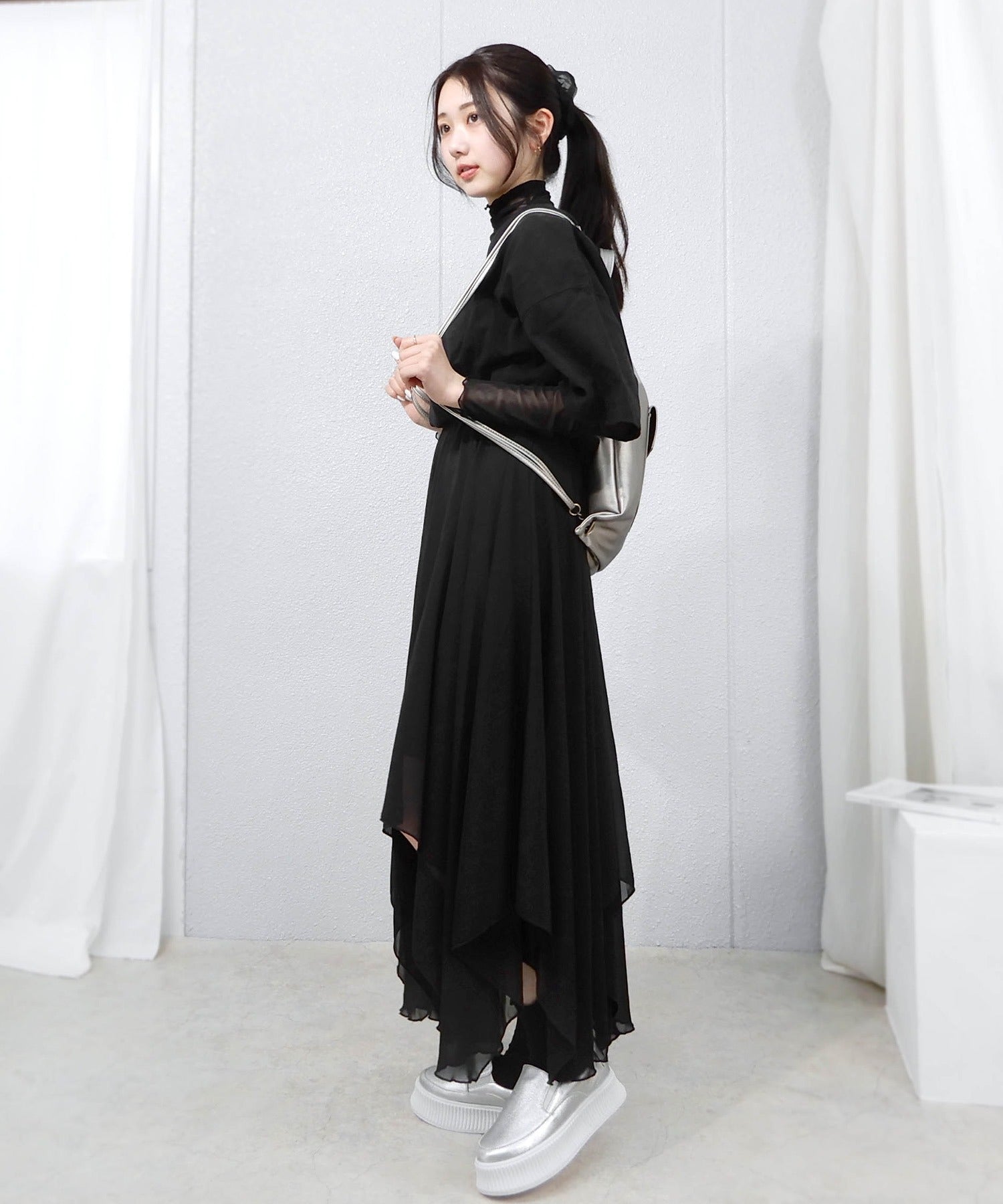 minia track sole slip-on sneakers