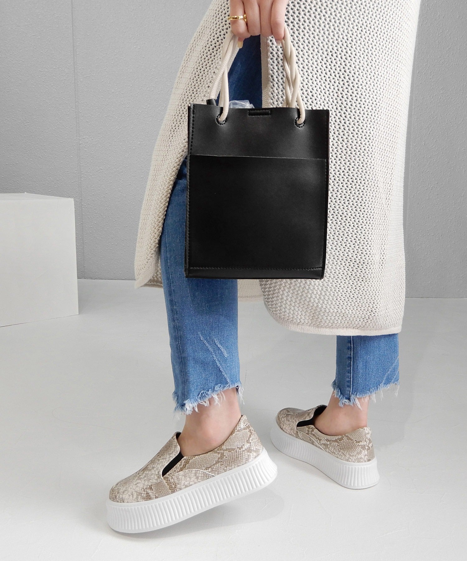 minia track sole slip-on sneakers