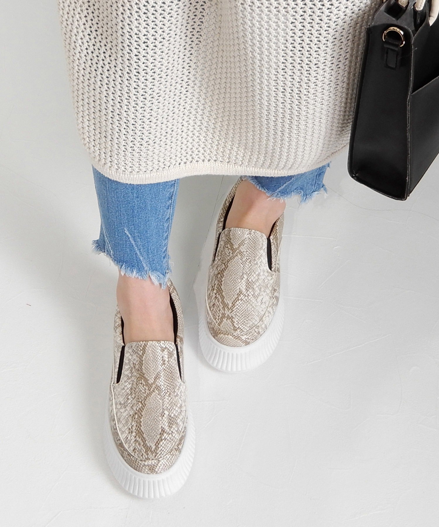 minia track sole slip-on sneakers