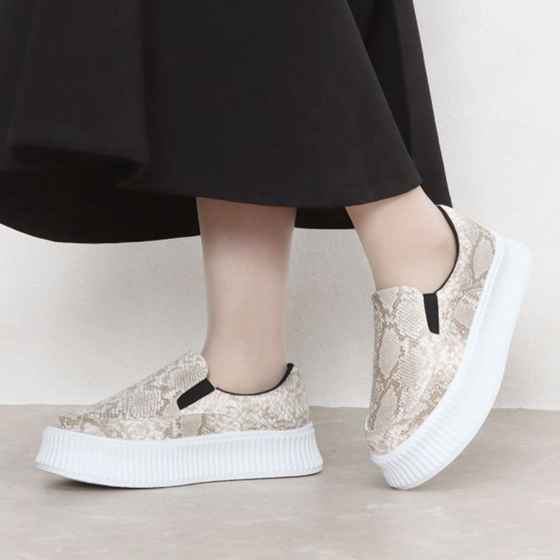 minia track sole slip-on sneakers