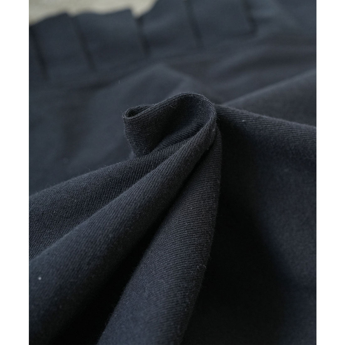 ミリアンデニ mili an deni タックフリルノースリーブTシャツ （BK） BK